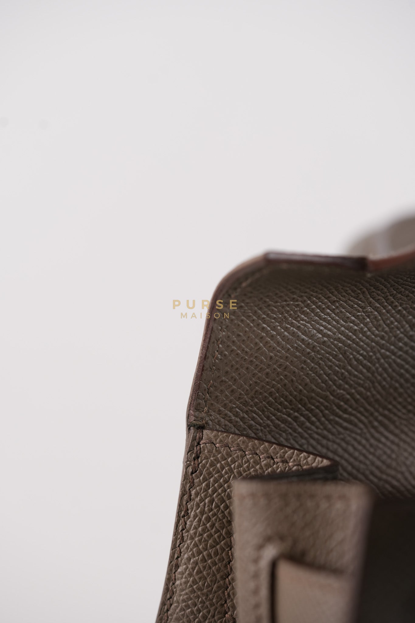 Kelly 28 Sellier in Etain Epsom Leather & Gold Hardware Stamp A (2017) | Purse Maison Luxury Bags Shop