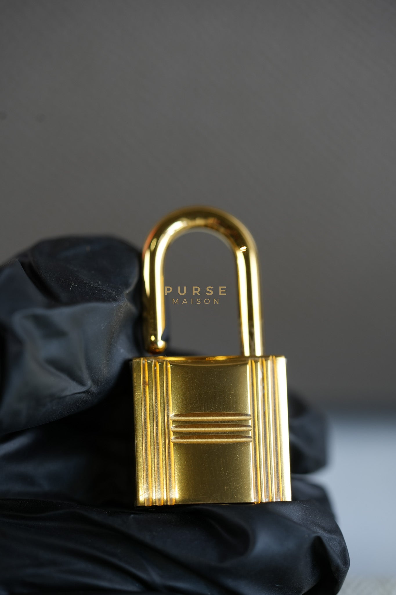 Kelly 28 Sellier in Etain Epsom Leather & Gold Hardware Stamp A (2017) | Purse Maison Luxury Bags Shop