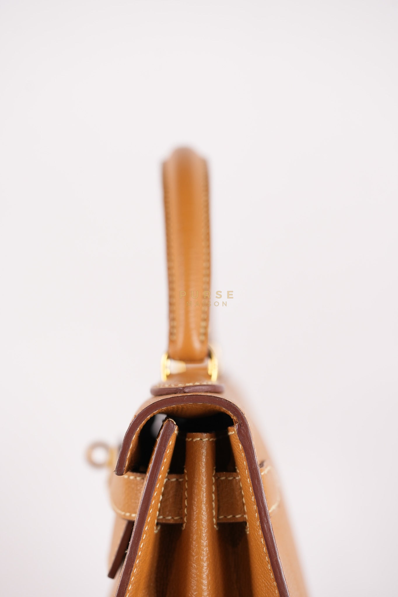 Kelly 28 Sellier in Gold Epsom Leather Gold Hardware Stamp W Circle(1993) | Purse Maison Luxury Bags Shop