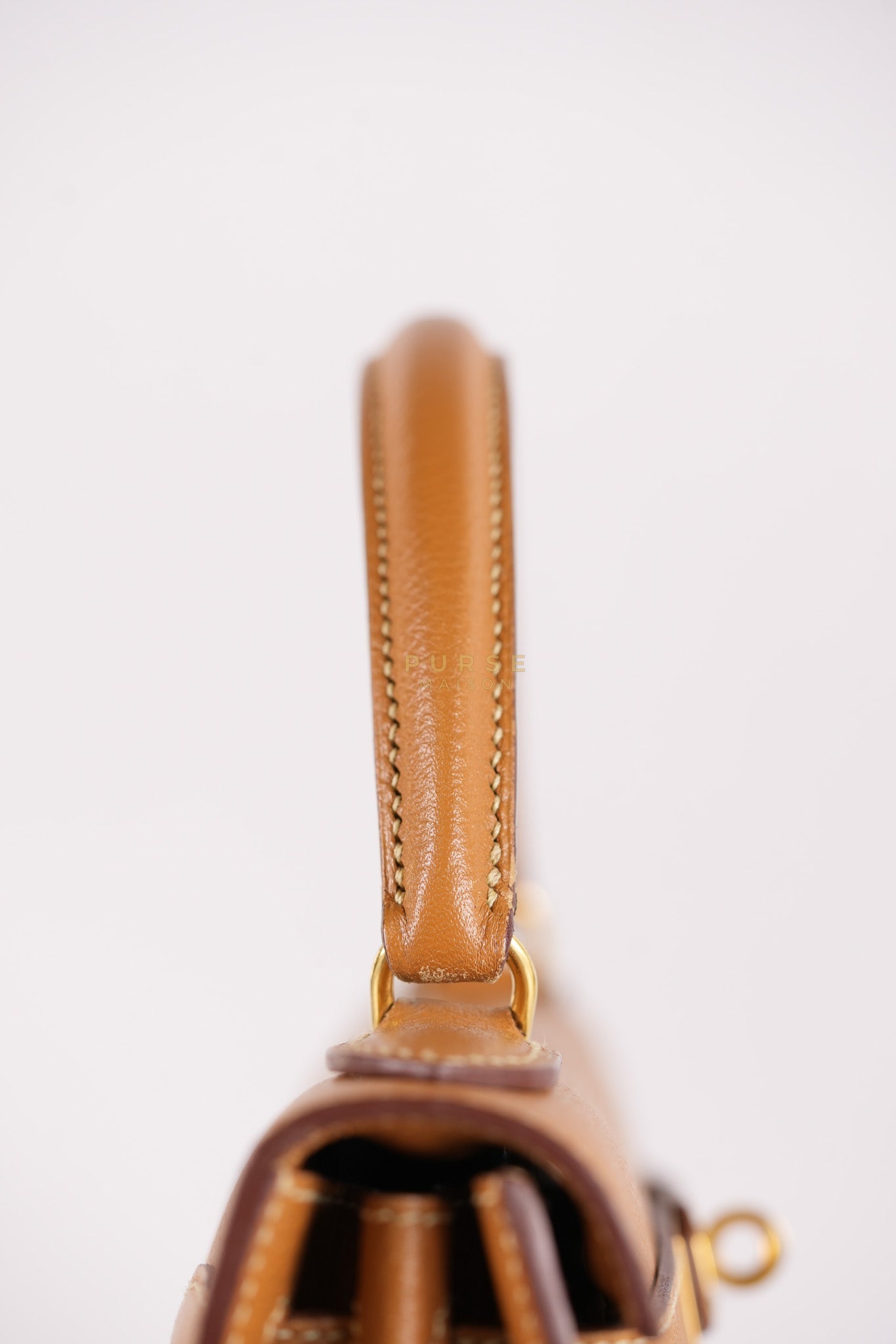 Kelly 28 Sellier in Gold Epsom Leather Gold Hardware Stamp W Circle(1993) | Purse Maison Luxury Bags Shop