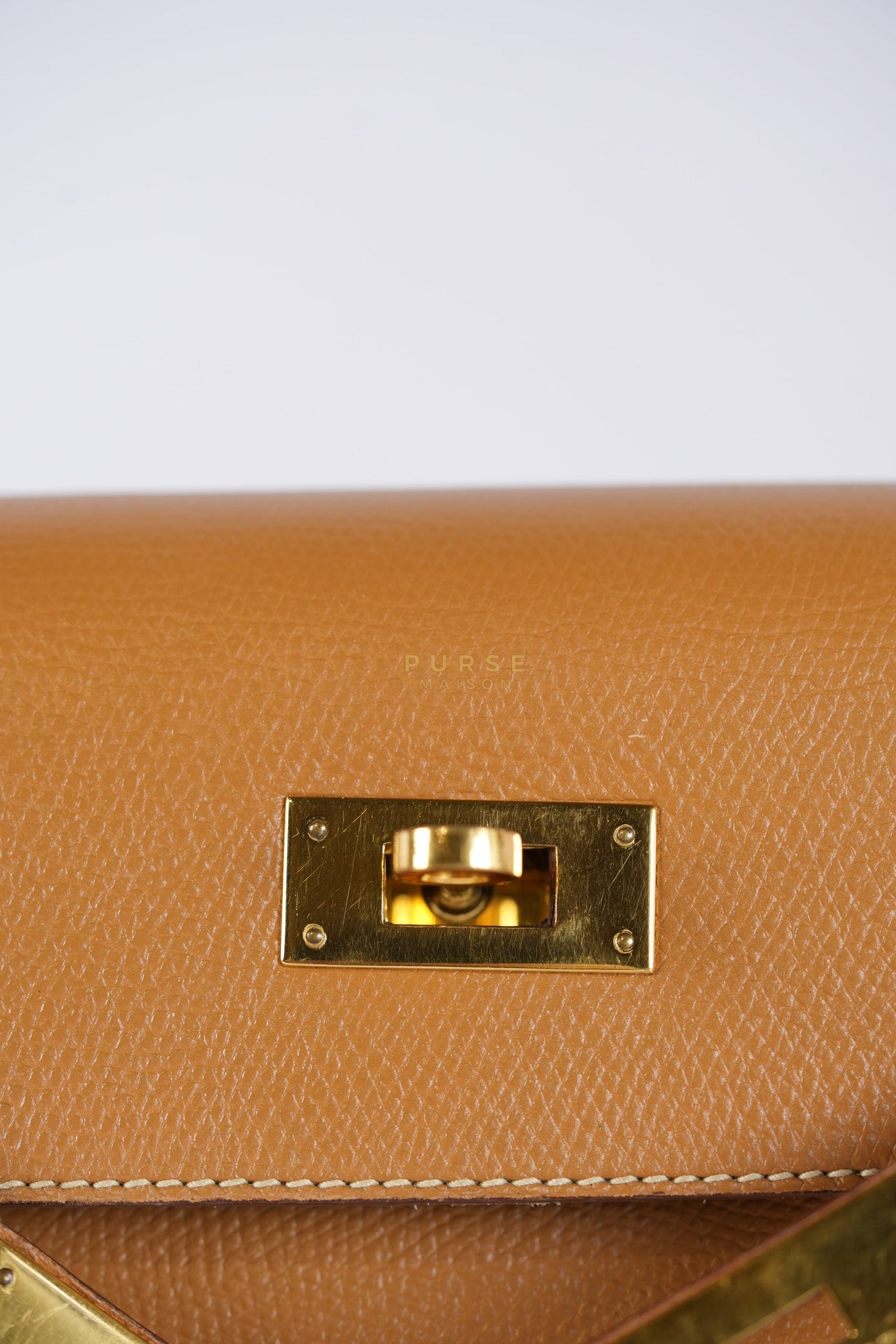 Kelly 28 Sellier in Gold Epsom Leather Gold Hardware Stamp W Circle(1993) | Purse Maison Luxury Bags Shop