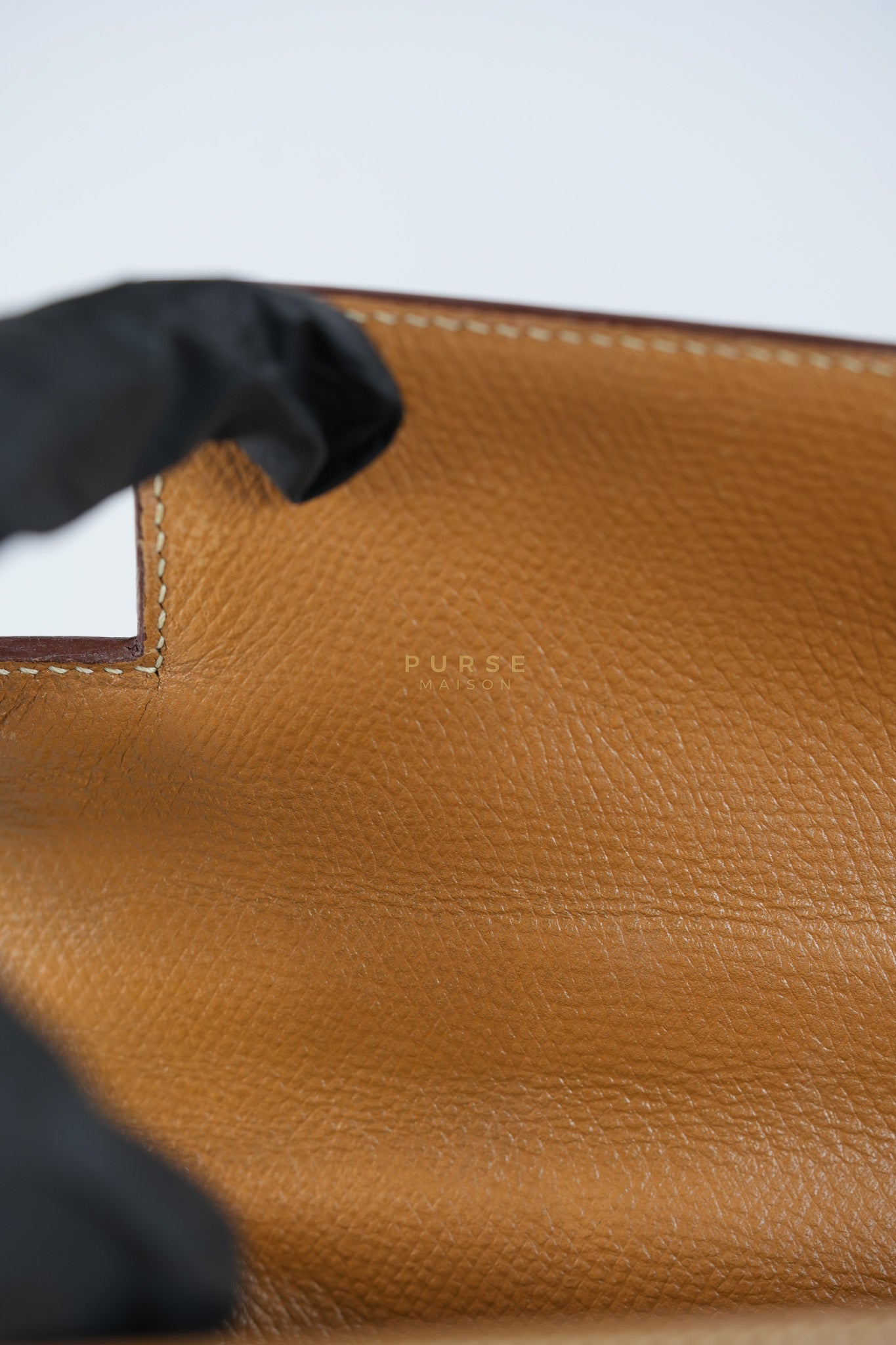 Kelly 28 Sellier in Gold Epsom Leather Gold Hardware Stamp W Circle(1993) | Purse Maison Luxury Bags Shop