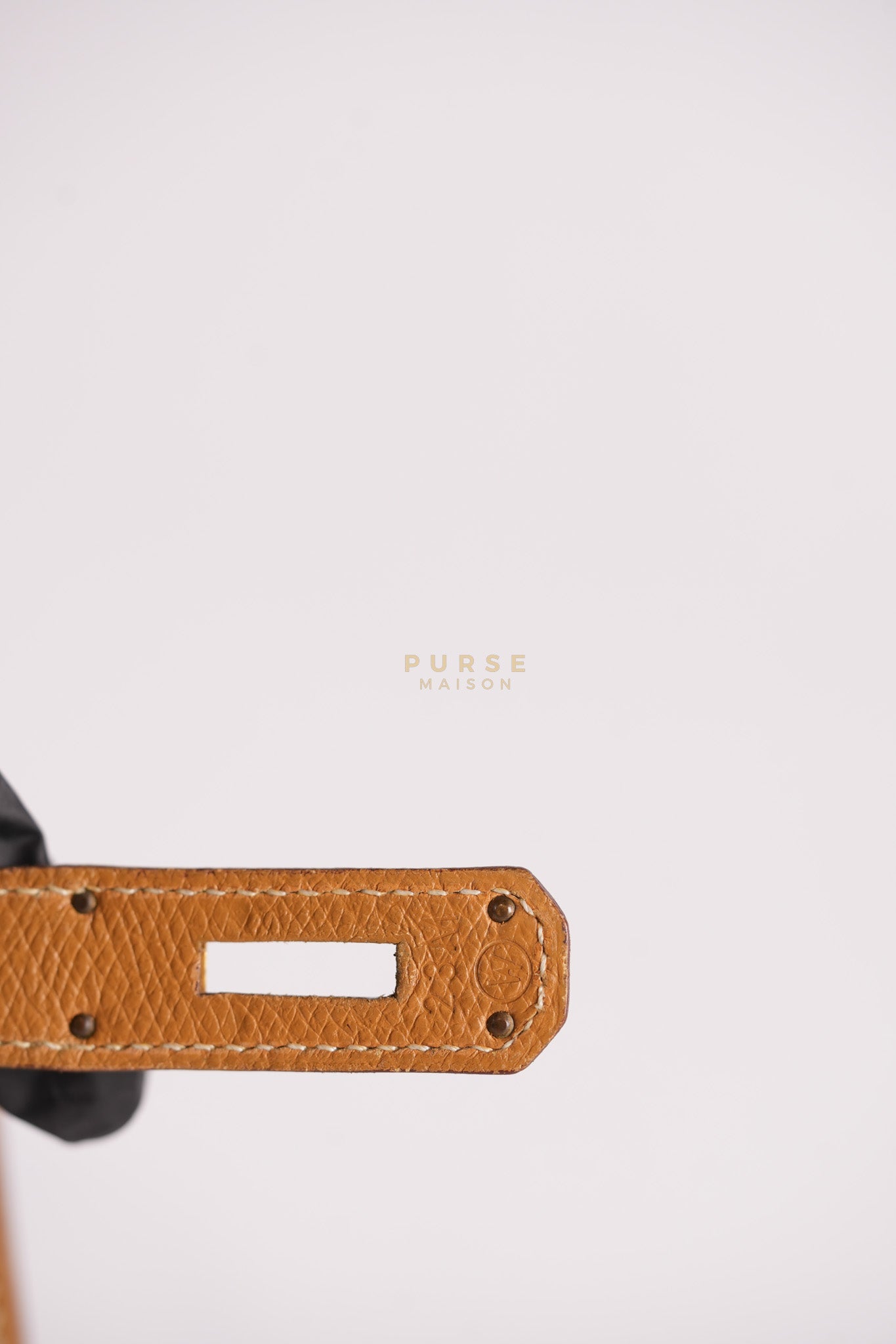 Kelly 28 Sellier in Gold Epsom Leather Gold Hardware Stamp W Circle(1993) | Purse Maison Luxury Bags Shop