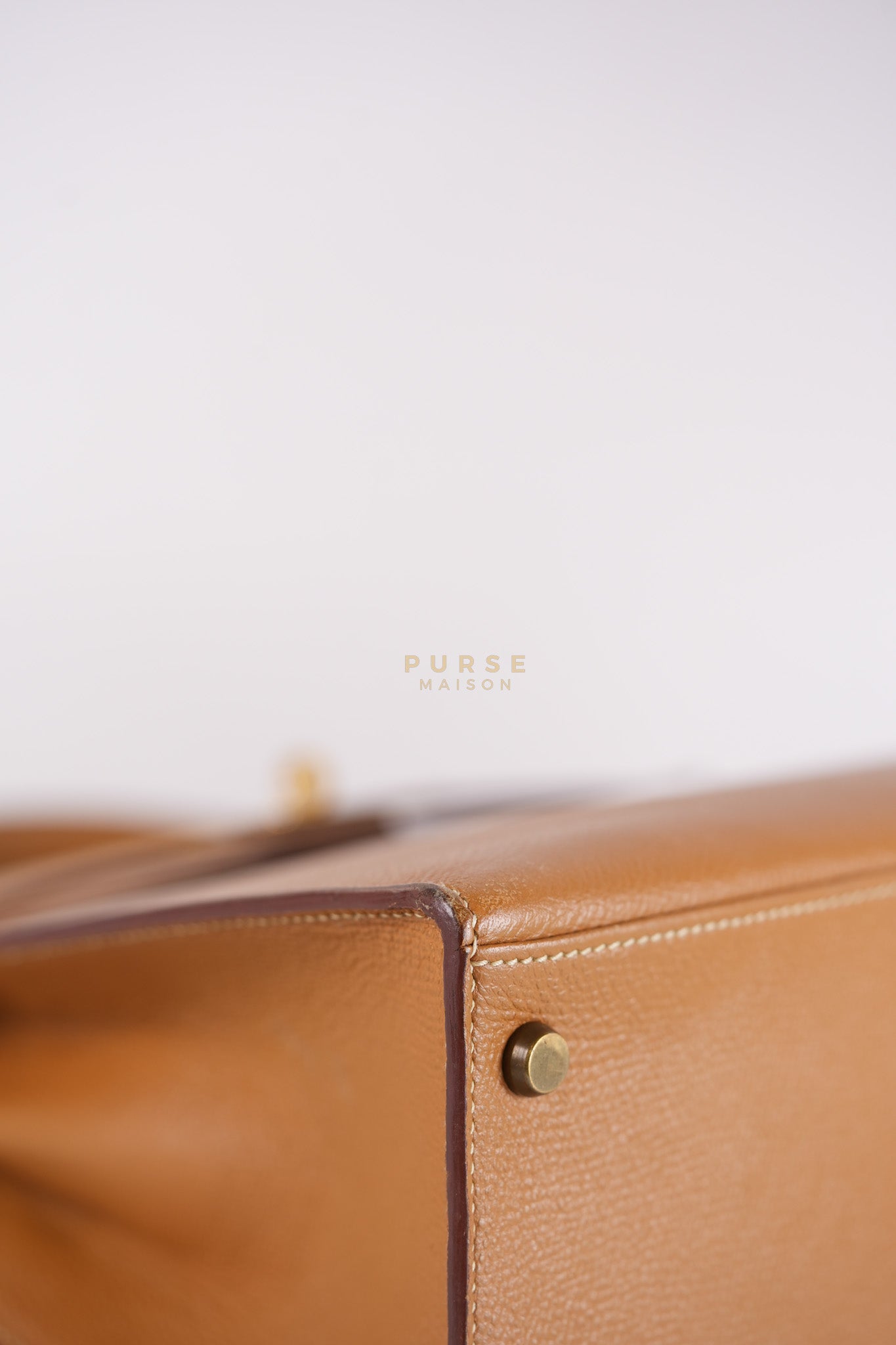 Kelly 28 Sellier in Gold Epsom Leather Gold Hardware Stamp W Circle(1993) | Purse Maison Luxury Bags Shop