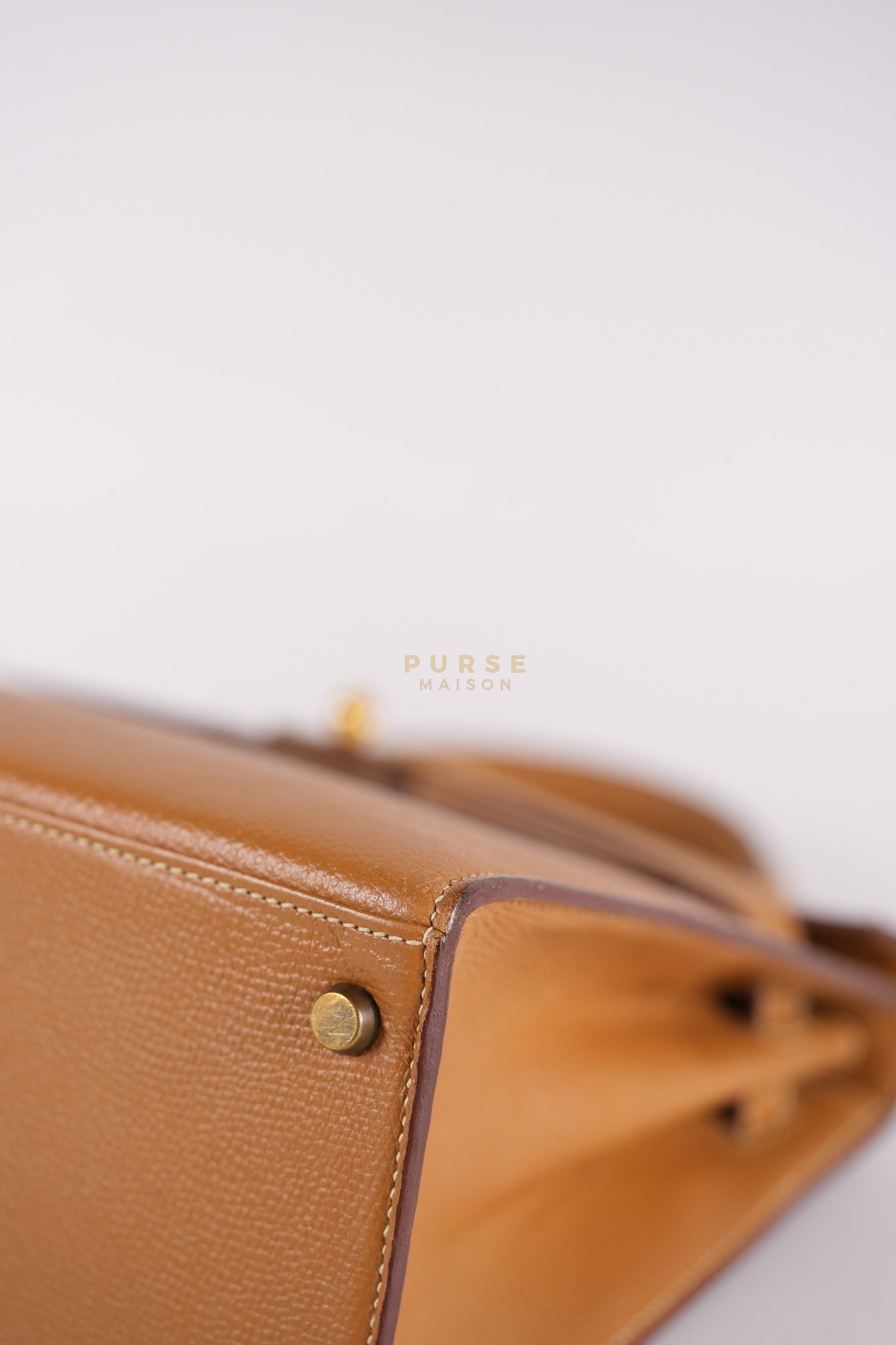 Kelly 28 Sellier in Gold Epsom Leather Gold Hardware Stamp W Circle(1993) | Purse Maison Luxury Bags Shop