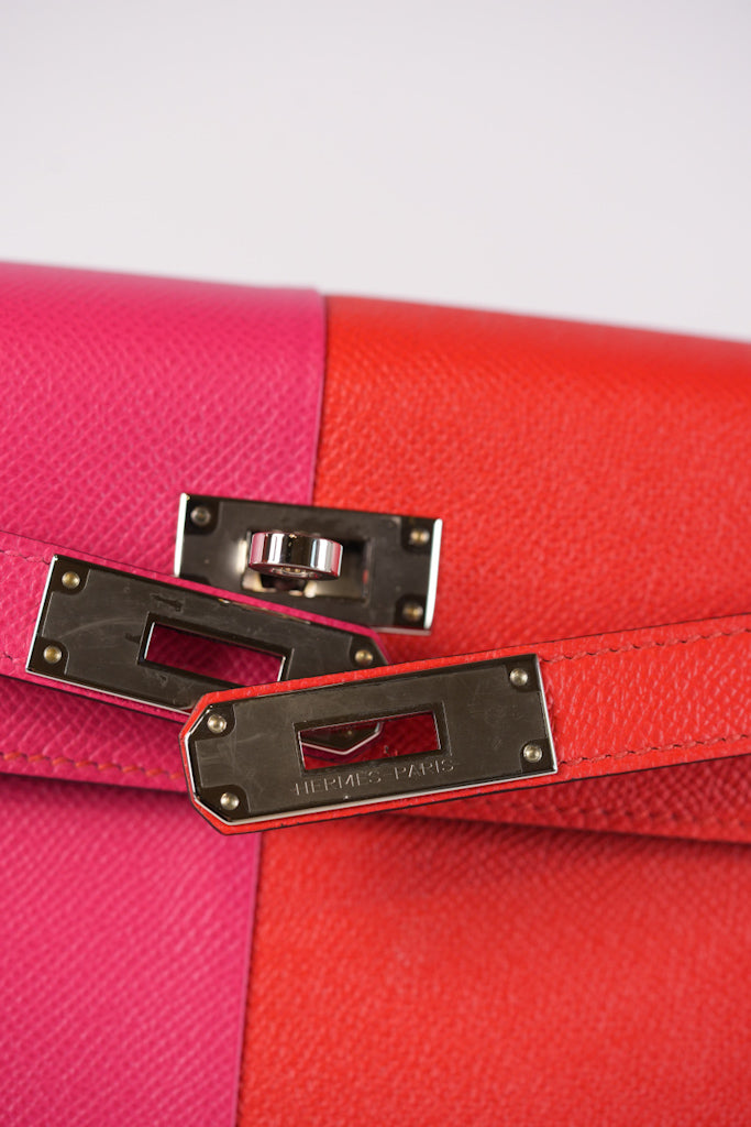 Kelly 28 Sellier in Rouge Coeur/Rose Extreme/Blue Zanzibar Epsom Leather and Palladium Hardware Stamp Z (2021) | Purse Maison Luxury Bags Shop