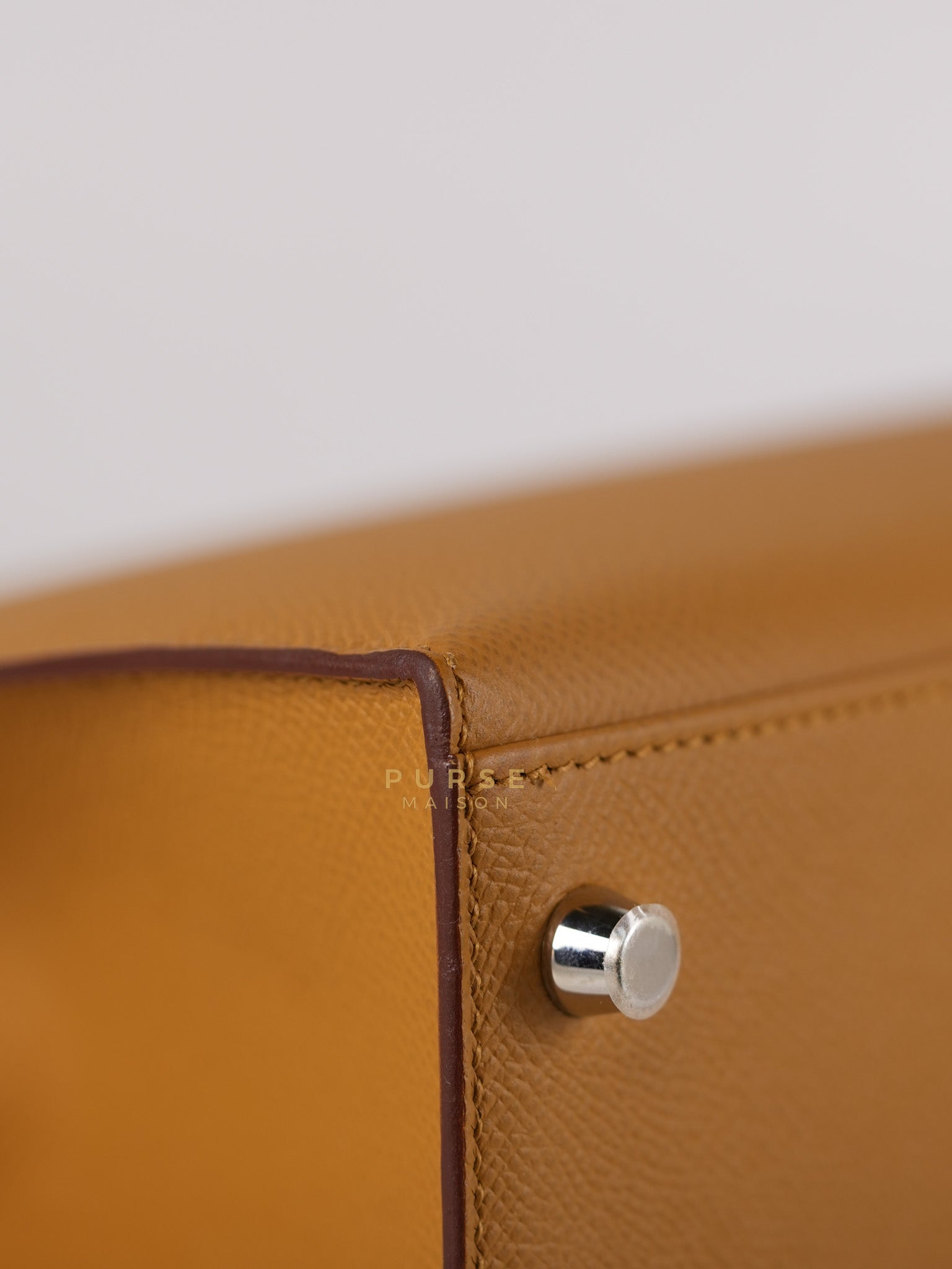 Kelly 28 Sellier in Sesame Epsom Leather Palladium Hardware Stamp Y (2020) | Purse Maison Luxury Bags Shop