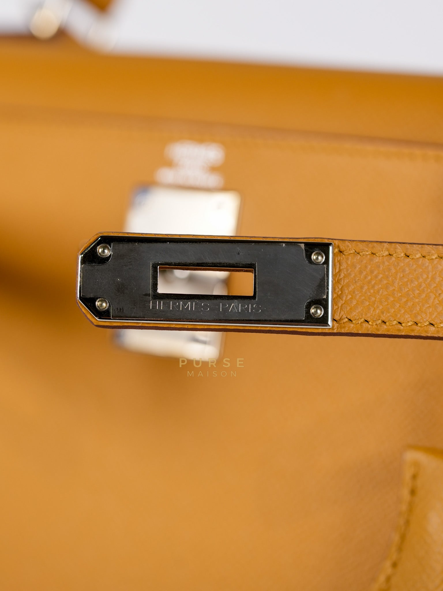 Kelly 28 Sellier in Sesame Epsom Leather Palladium Hardware Stamp Y (2020) | Purse Maison Luxury Bags Shop