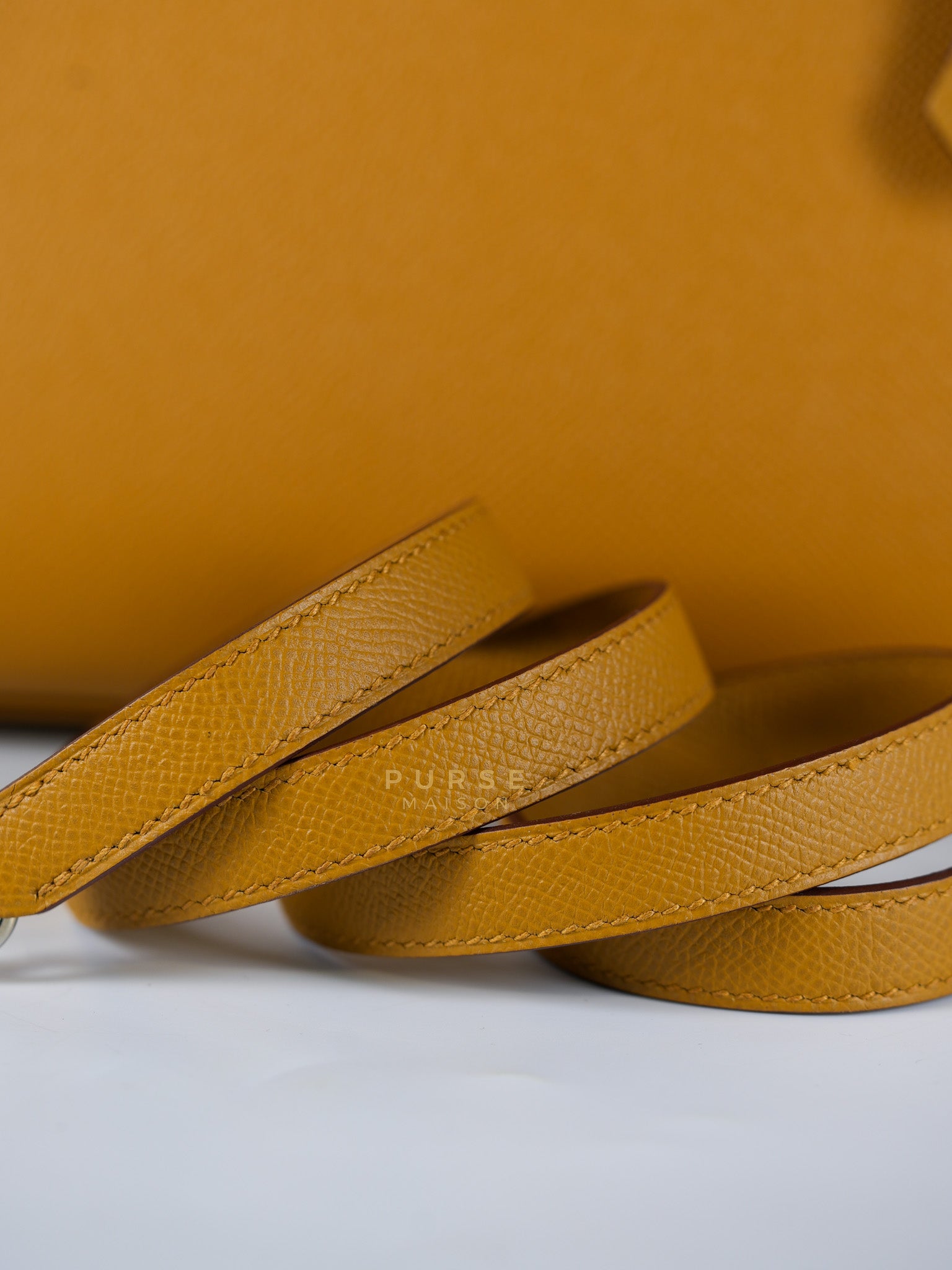 Kelly 28 Sellier in Sesame Epsom Leather Palladium Hardware Stamp Y (2020) | Purse Maison Luxury Bags Shop