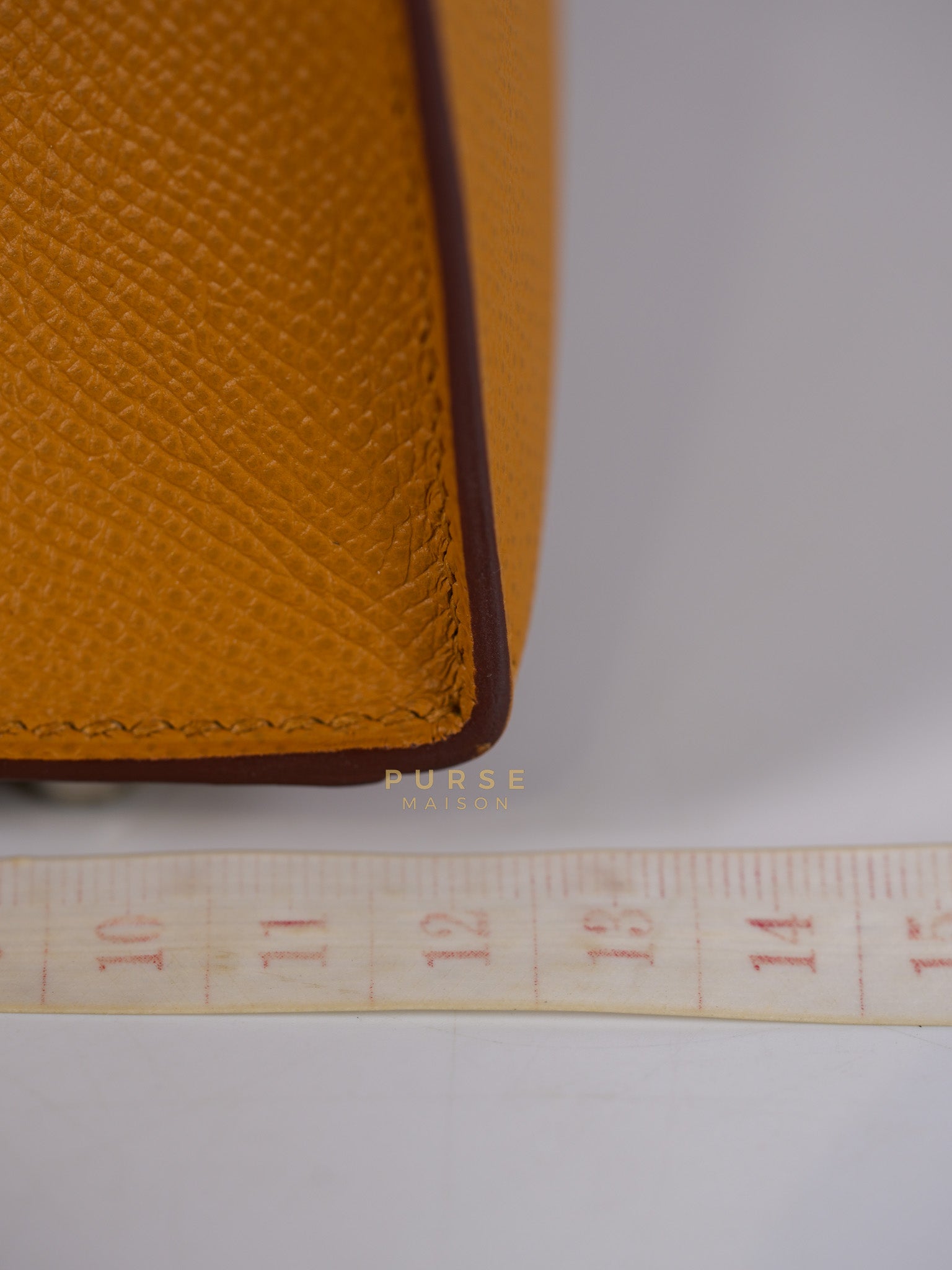 Kelly 28 Sellier in Sesame Epsom Leather Palladium Hardware Stamp Y (2020) | Purse Maison Luxury Bags Shop