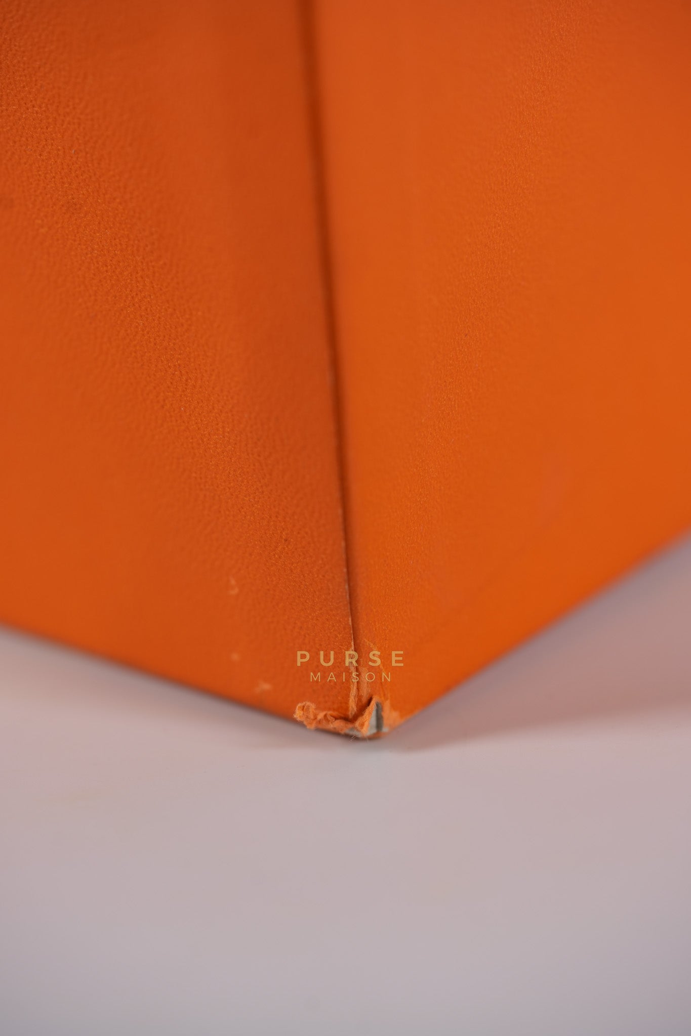 Kelly 28 Sellier in Sesame Epsom Leather Palladium Hardware Stamp Y (2020) | Purse Maison Luxury Bags Shop