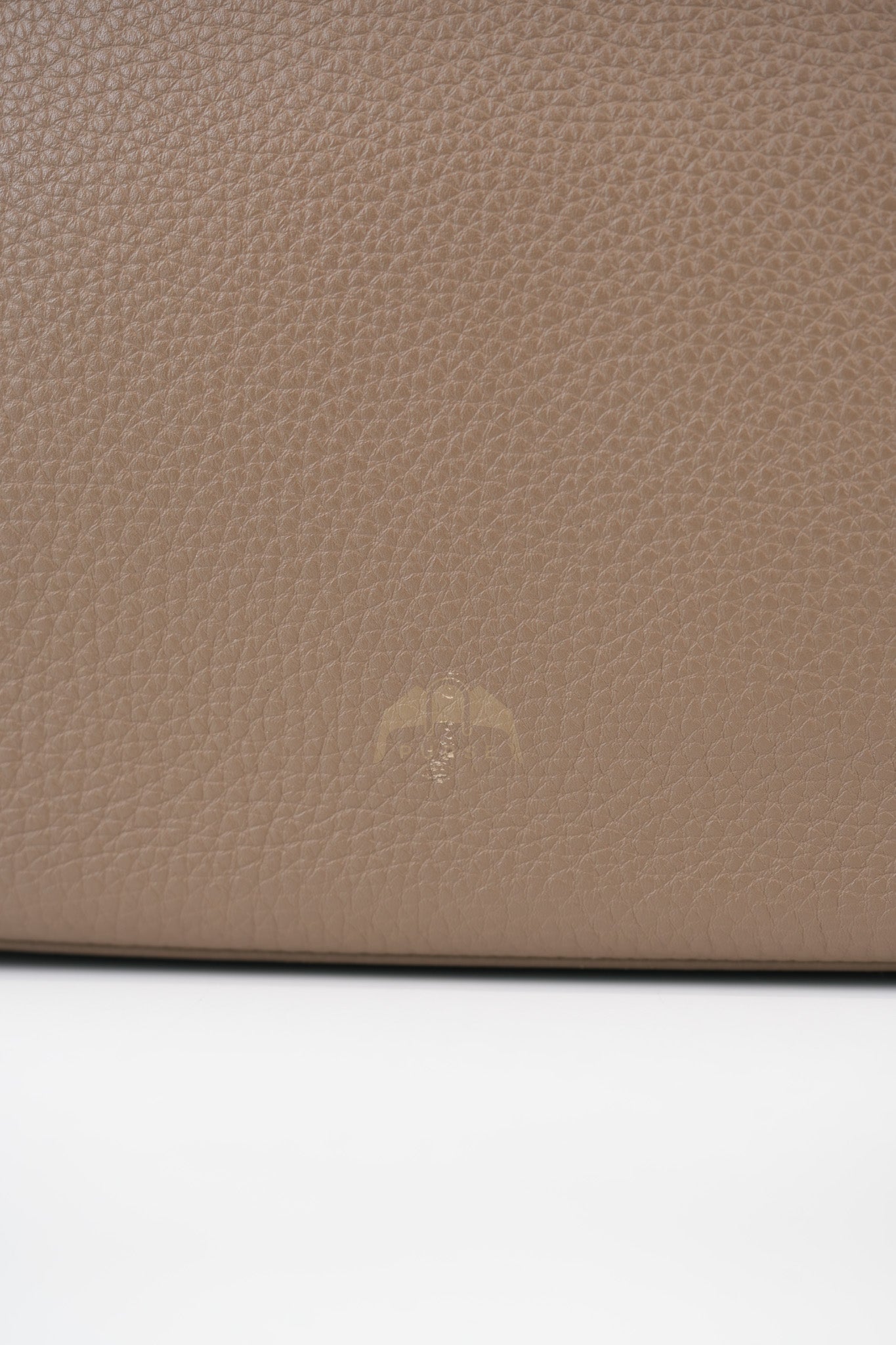 Kelly 32 Etoupe in Togo Leather and Palladium Hardware Stamp Square Q (2013) | Purse Maison Luxury Bags Shop