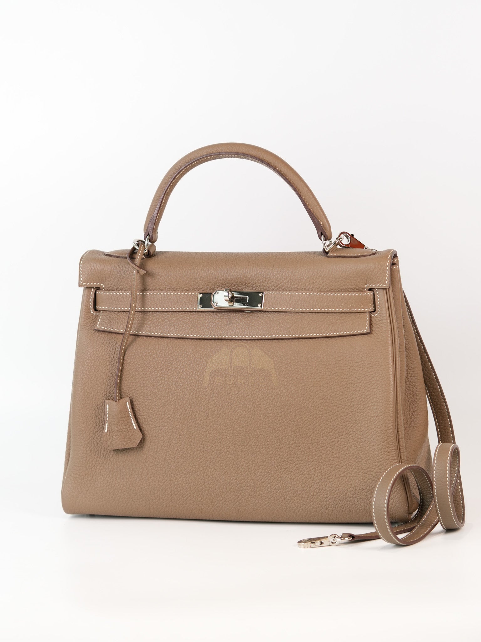 Kelly 32 Etoupe in Togo Leather and Palladium Hardware Stamp Square Q (2013) | Purse Maison Luxury Bags Shop