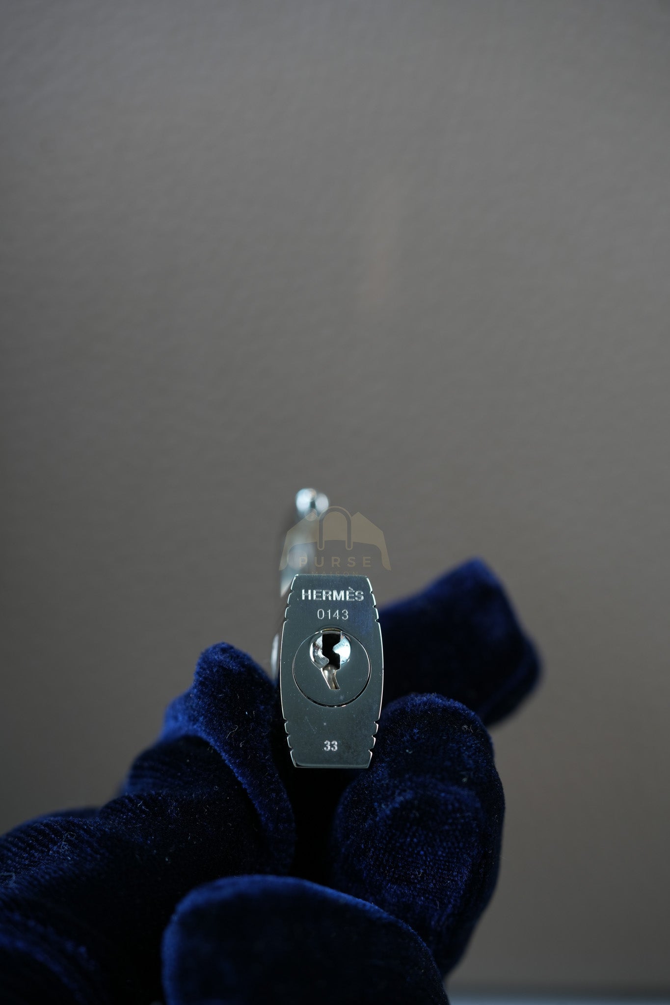 Kelly 32 Etoupe in Togo Leather and Palladium Hardware Stamp Square Q (2013) | Purse Maison Luxury Bags Shop