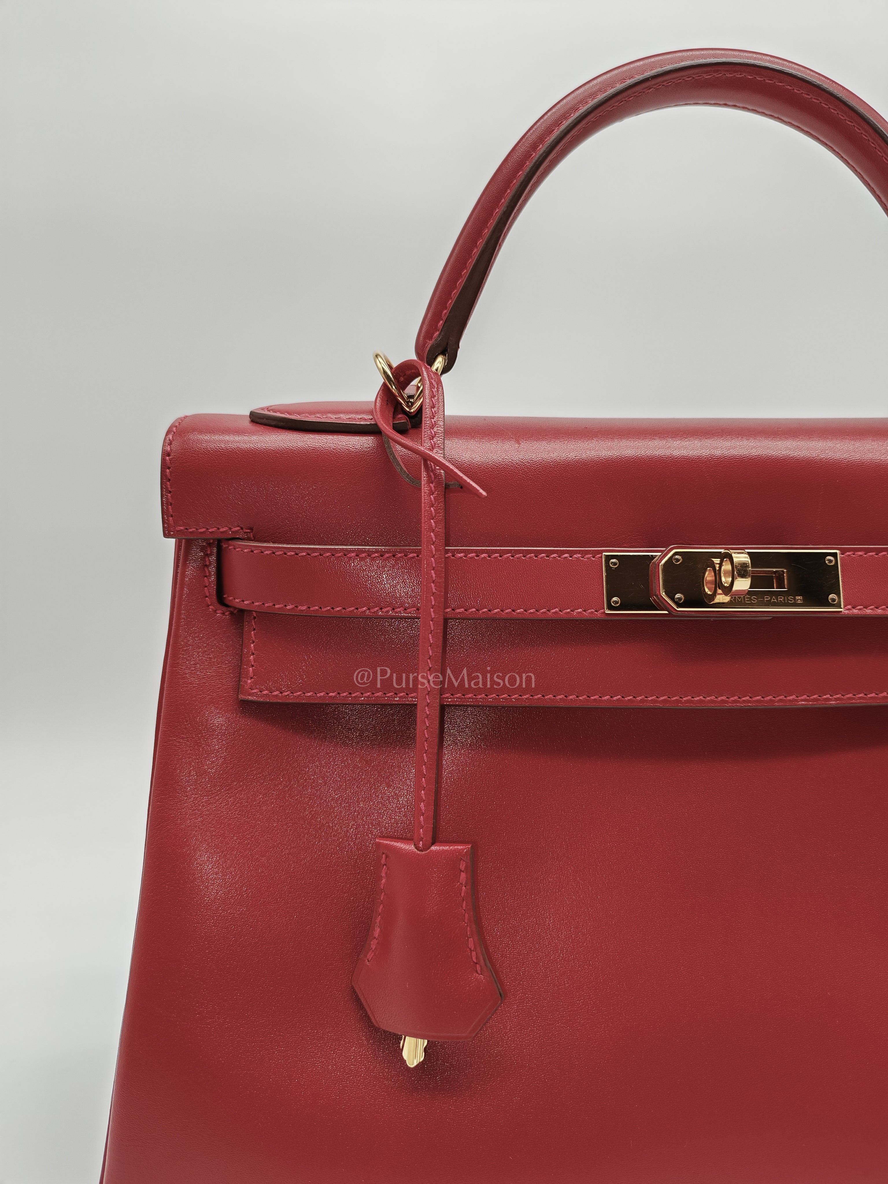Kelly 32 Retourne in Rouge Vif Tadelakt Leather and Gold Hardware Stamp X (2016) | Purse Maison Luxury Bags Shop