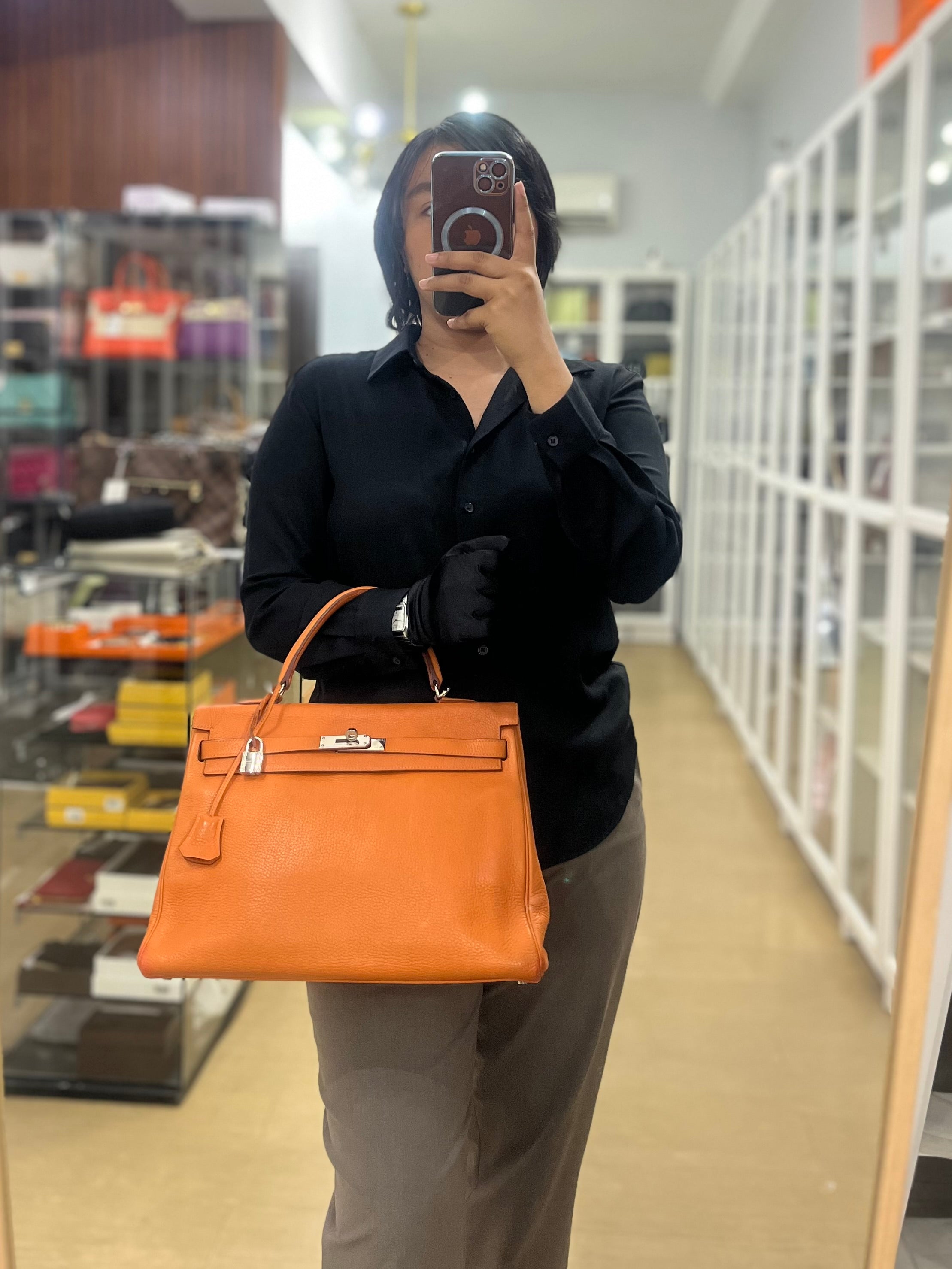 Kelly 32 Orange Clemence Leather Stamp F(2022) | Purse Maison Luxury Bags Shop