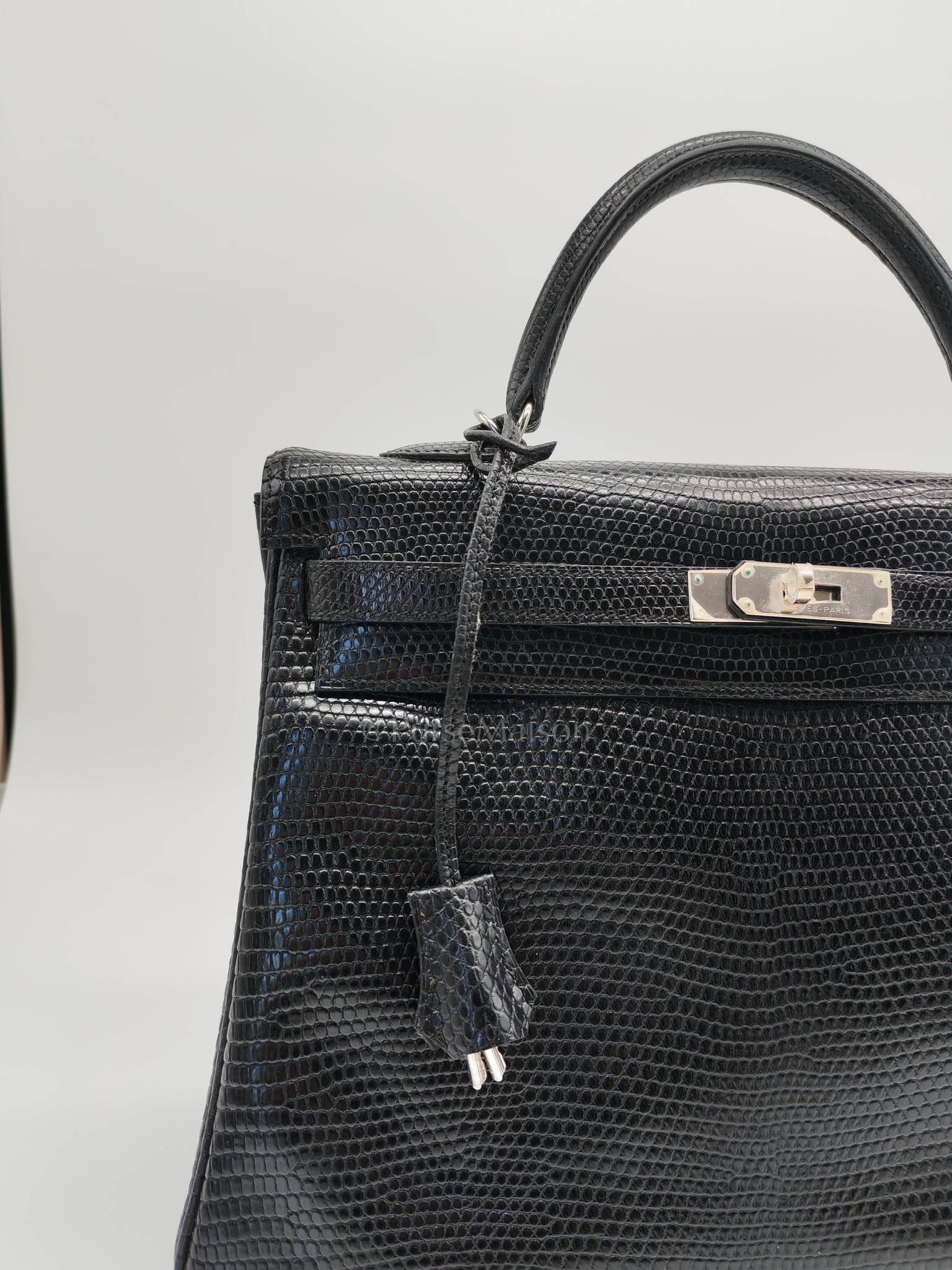 Kelly 35 Retourne in Black Lizard Leather and Palladium Hardware Stamp Square O (2011) | Purse Maison Luxury Bags Shop