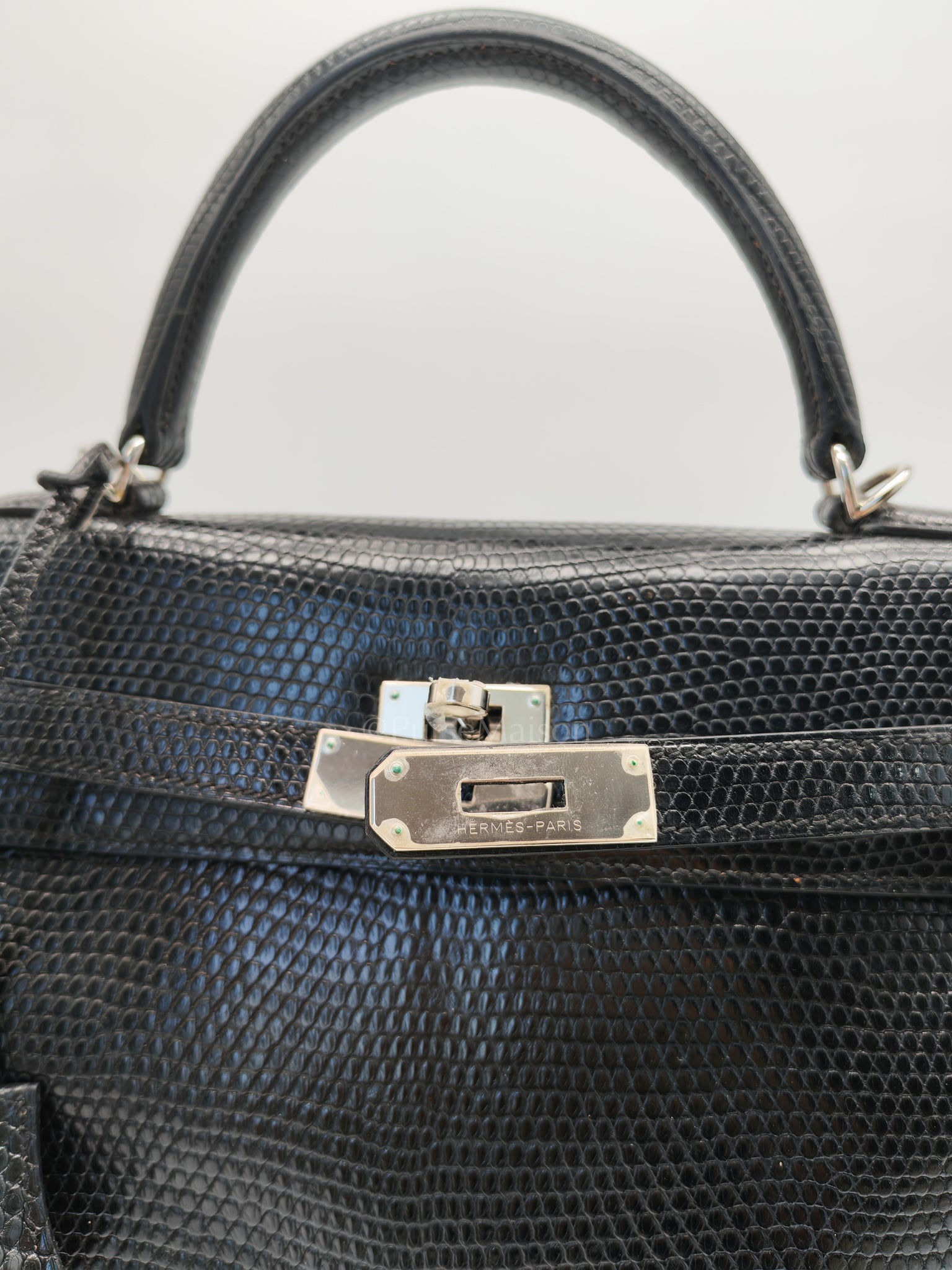 Kelly 35 Retourne in Black Lizard Leather and Palladium Hardware Stamp Square O (2011) | Purse Maison Luxury Bags Shop
