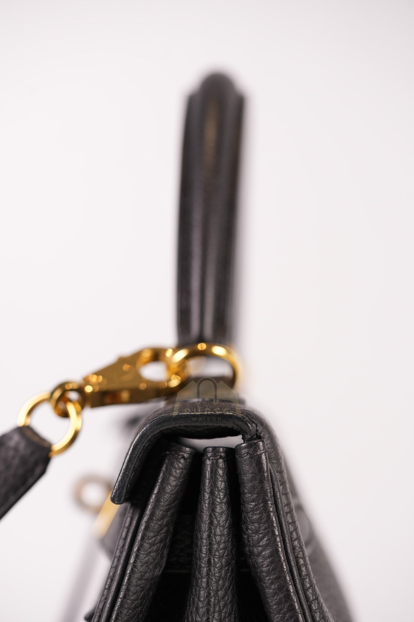 Kelly II 25 Retourne in Noir Togo Leather & Gold Hardware Stamp Y(2020) | Purse Maison Luxury Bags Shop