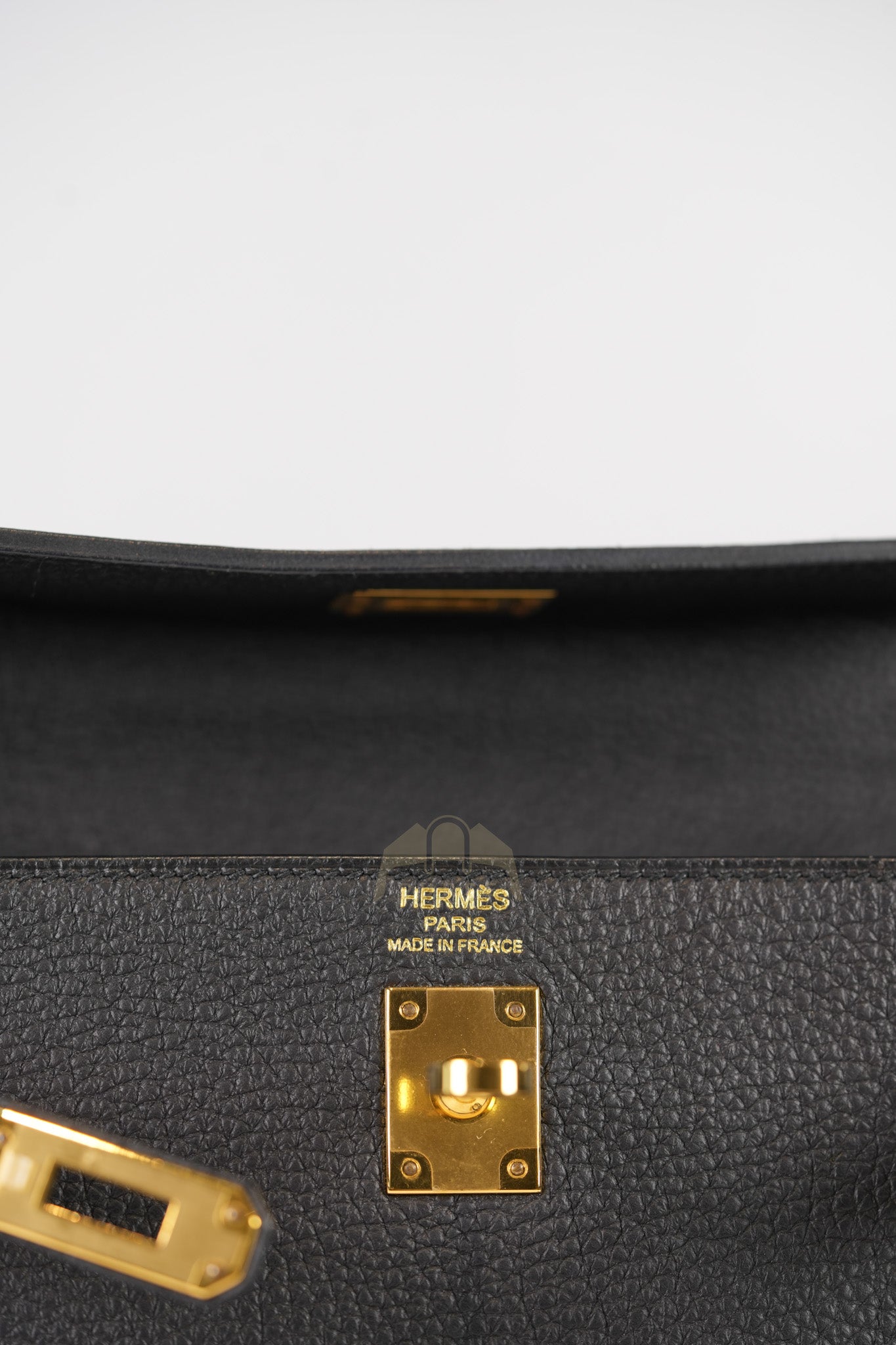 Kelly II 25 Retourne in Noir Togo Leather & Gold Hardware Stamp Y(2020) | Purse Maison Luxury Bags Shop