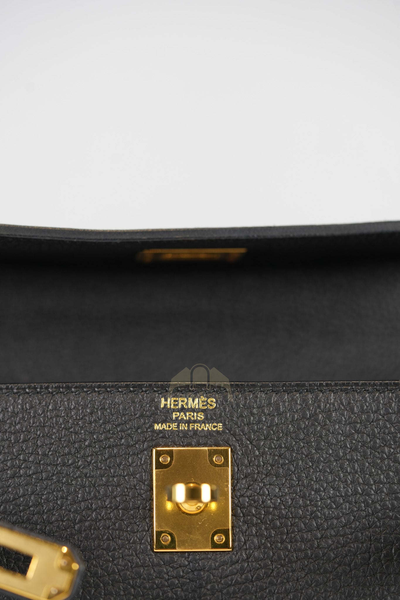 Kelly II 25 Retourne in Noir Togo Leather & Gold Hardware Stamp Y(2020) | Purse Maison Luxury Bags Shop