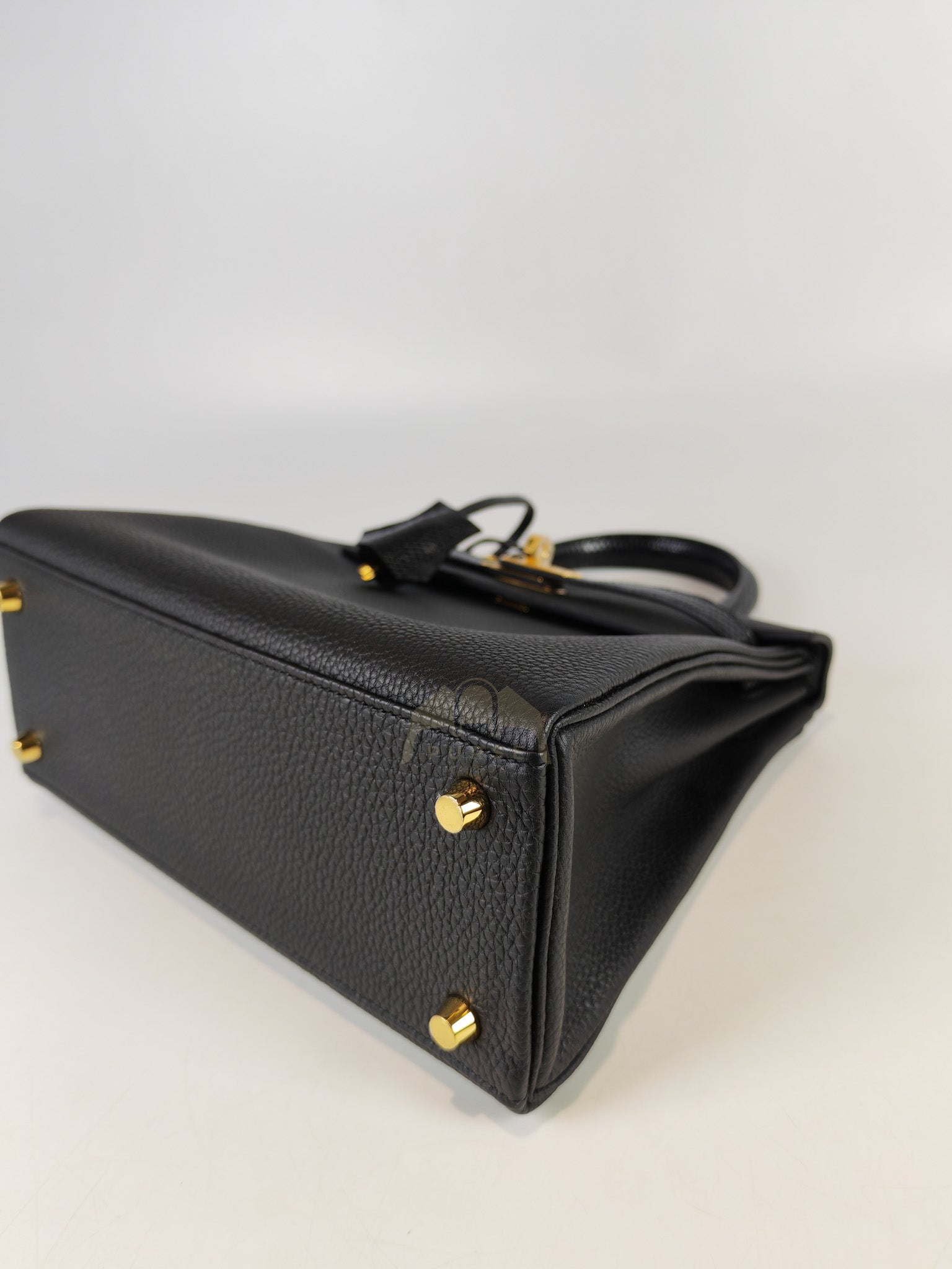 Kelly II 25 Retourne in Noir Togo Leather & Lizard Touch Gold Hardware Stamp B(2023) | Purse Maison Luxury Bags Shop