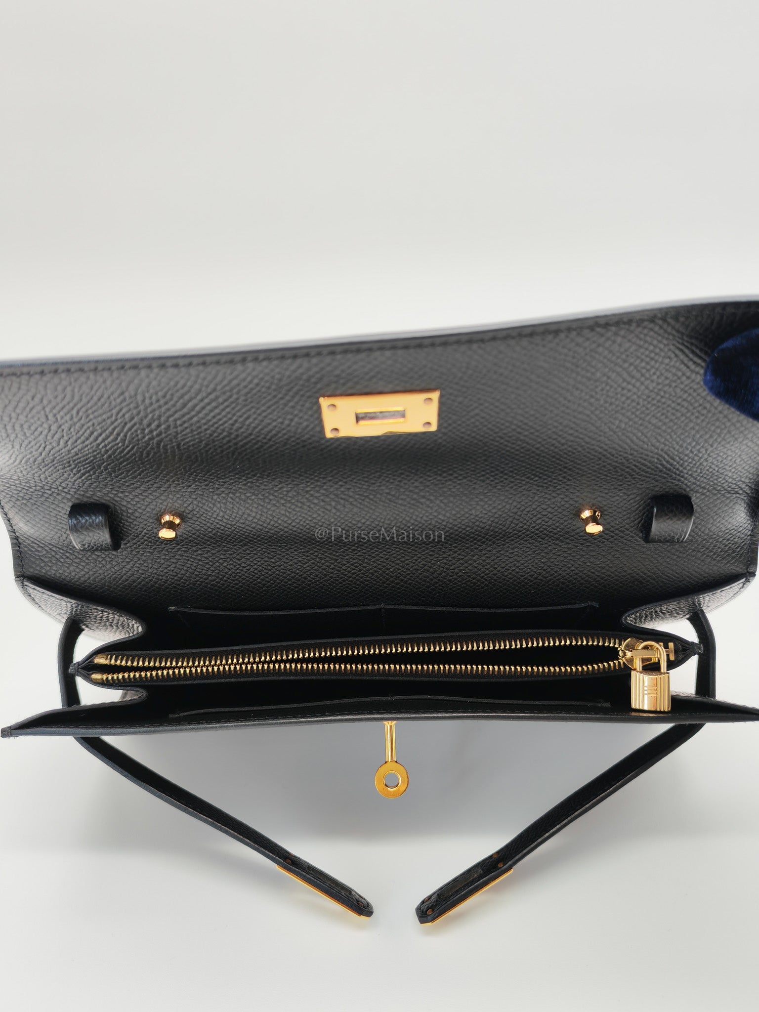 Kelly To Go Black in Epsom Leather and Gold Hardware Stamp Y (2020) | Purse Maison Luxury Bags Shop