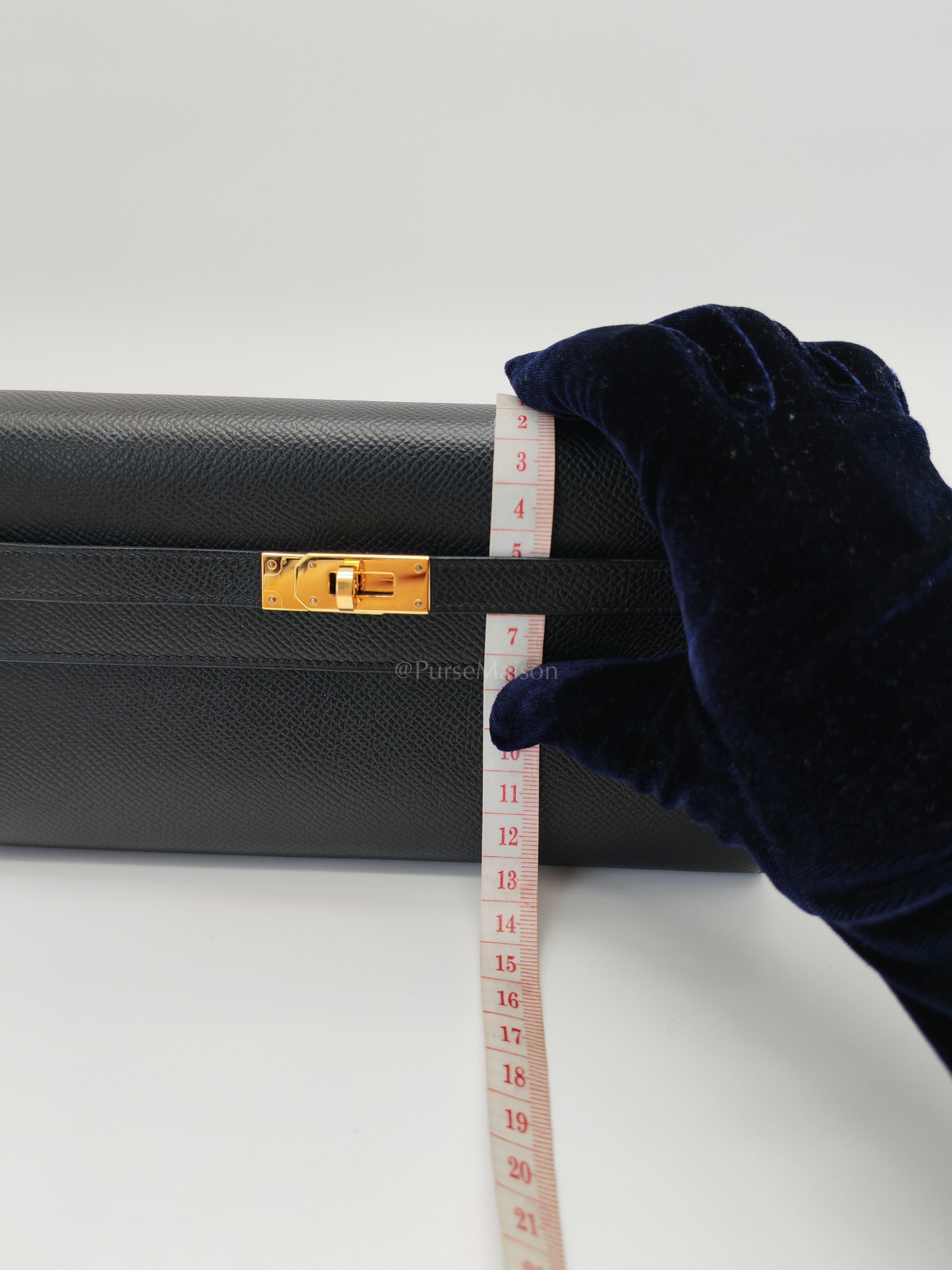 Kelly To Go Black in Epsom Leather and Gold Hardware Stamp Y (2020) | Purse Maison Luxury Bags Shop