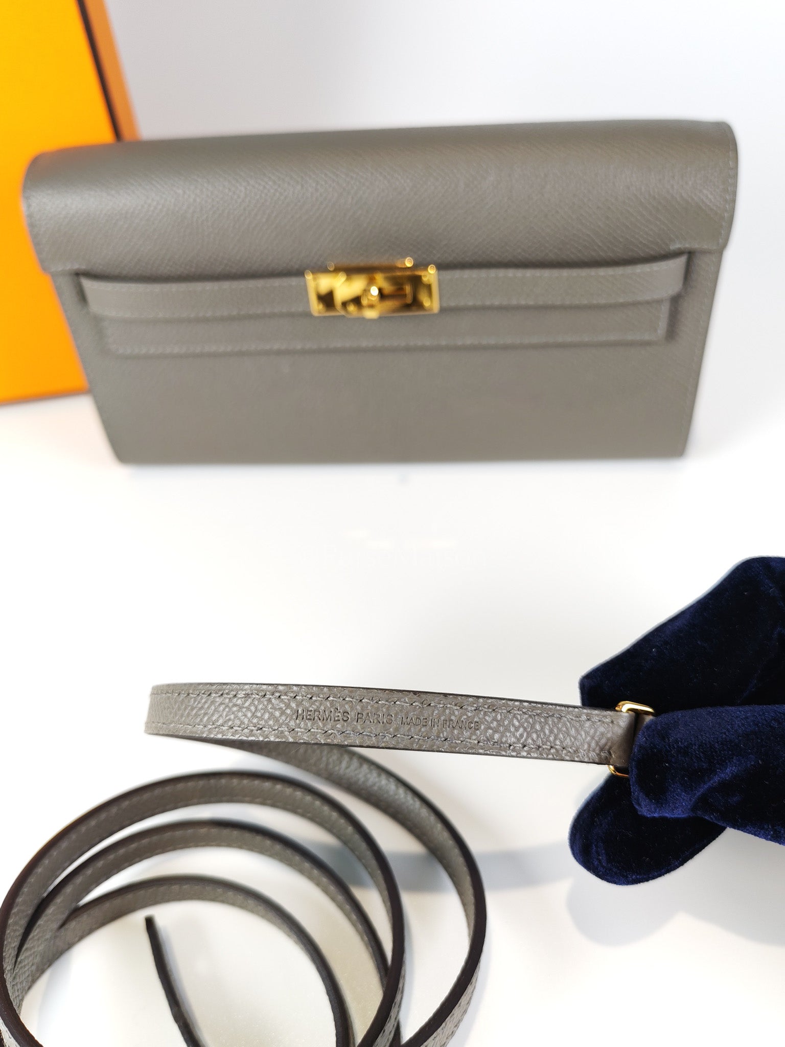 Kelly To Go Gris Meyer in Epsom Leather and Gold Hardware Stamp U (2022) | Purse Maison Luxury Bags Shop