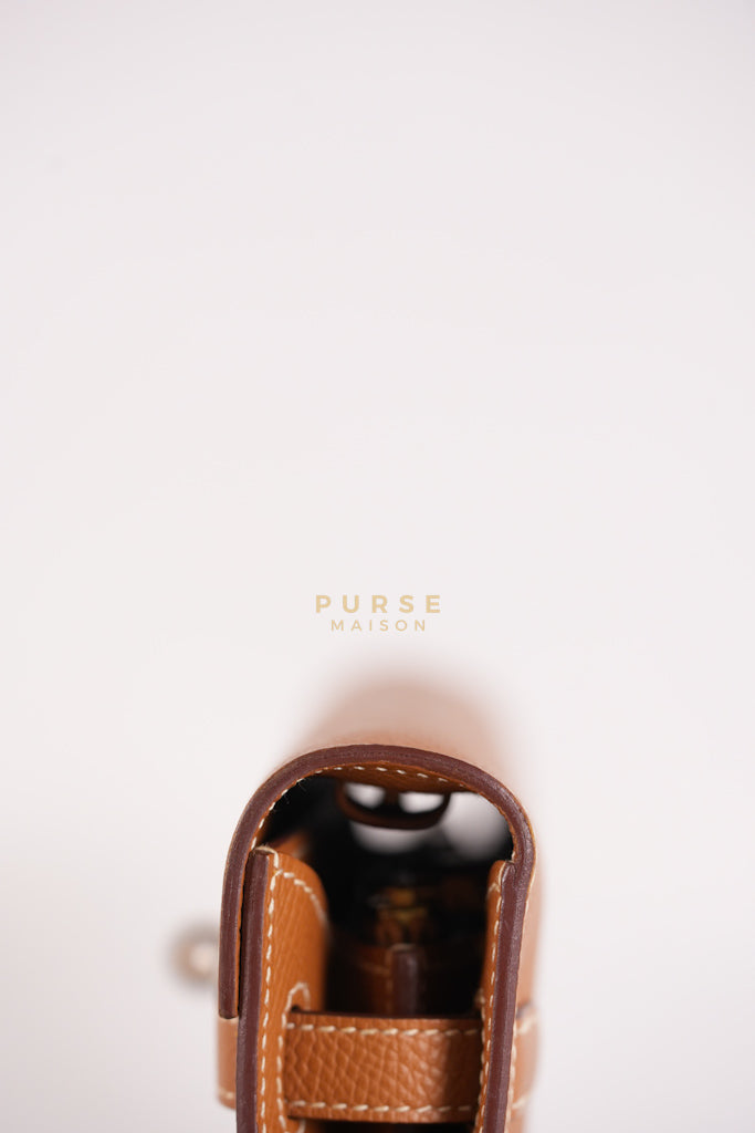 Kelly To Go in Gold Epsom Leather and Gold Hardware Stamp Y (2020) | Purse Maison Luxury Bags Shop