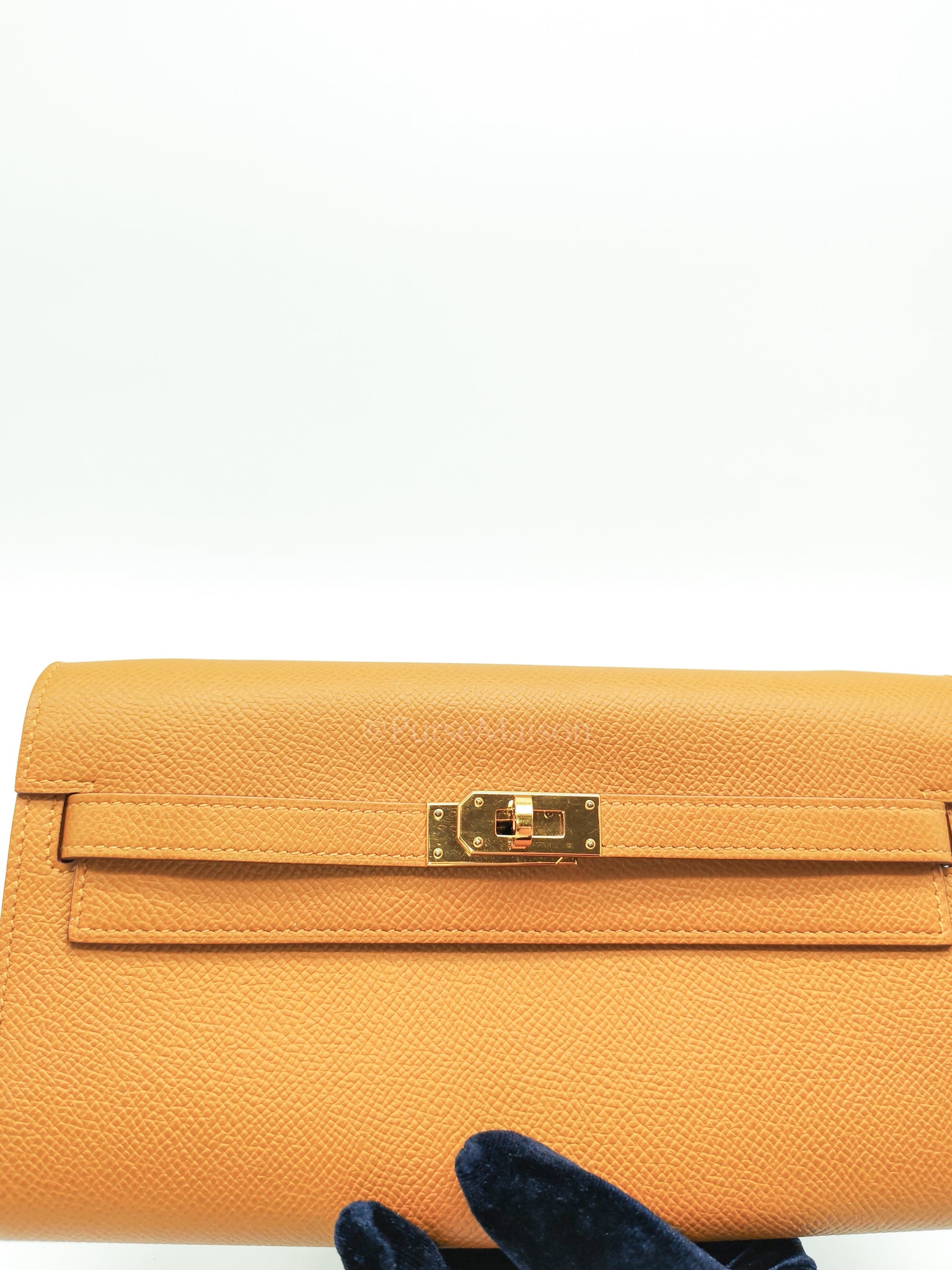 Kelly To Go Sesame in Epsom Leather and Gold Hardware Stamp Y (2020) | Purse Maison Luxury Bags Shop