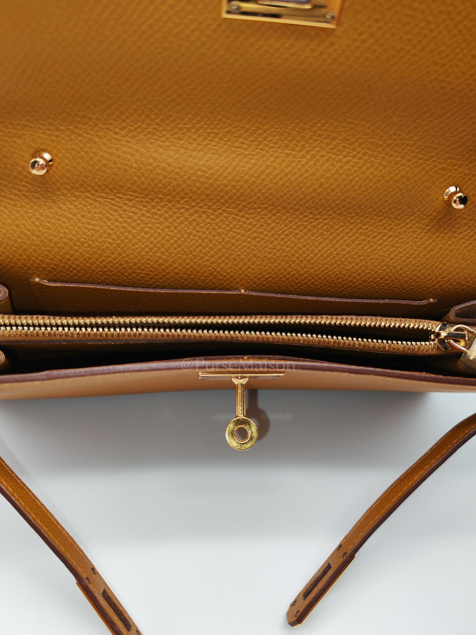 Kelly To Go Sesame in Epsom Leather and Gold Hardware Stamp Y (2020) | Purse Maison Luxury Bags Shop