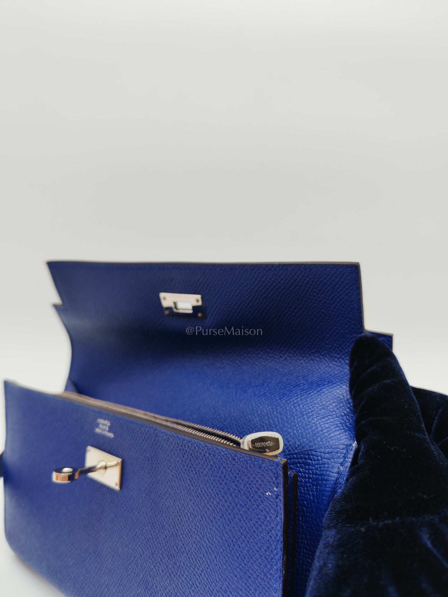 Kelly Wallet in Epsom Leather and Palladium Hardware Stamp Square R (2014) | Purse Maison Luxury Bags Shop