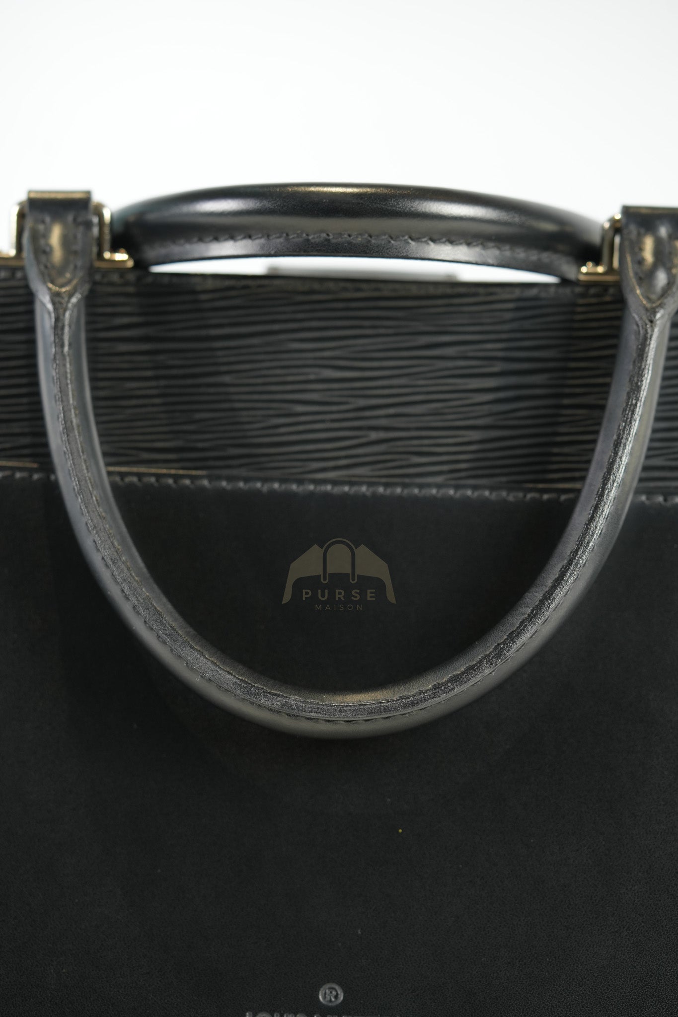 Kleber MM Bag in Black Epi Leather & Silver Hardware (Date Code: FO3106) | Purse Maison Luxury Bags Shop