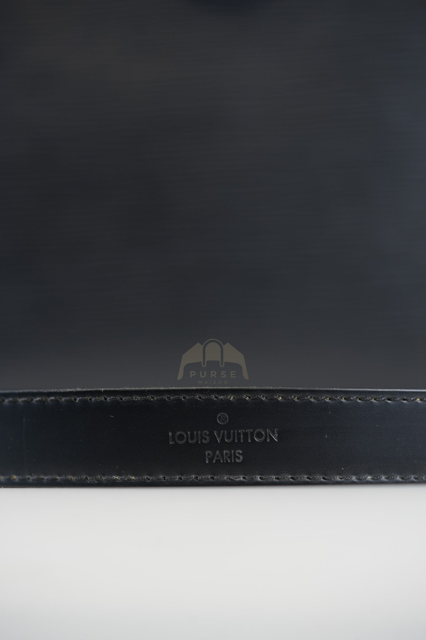 Kleber MM Bag in Black Epi Leather & Silver Hardware (Date Code: FO3106) | Purse Maison Luxury Bags Shop