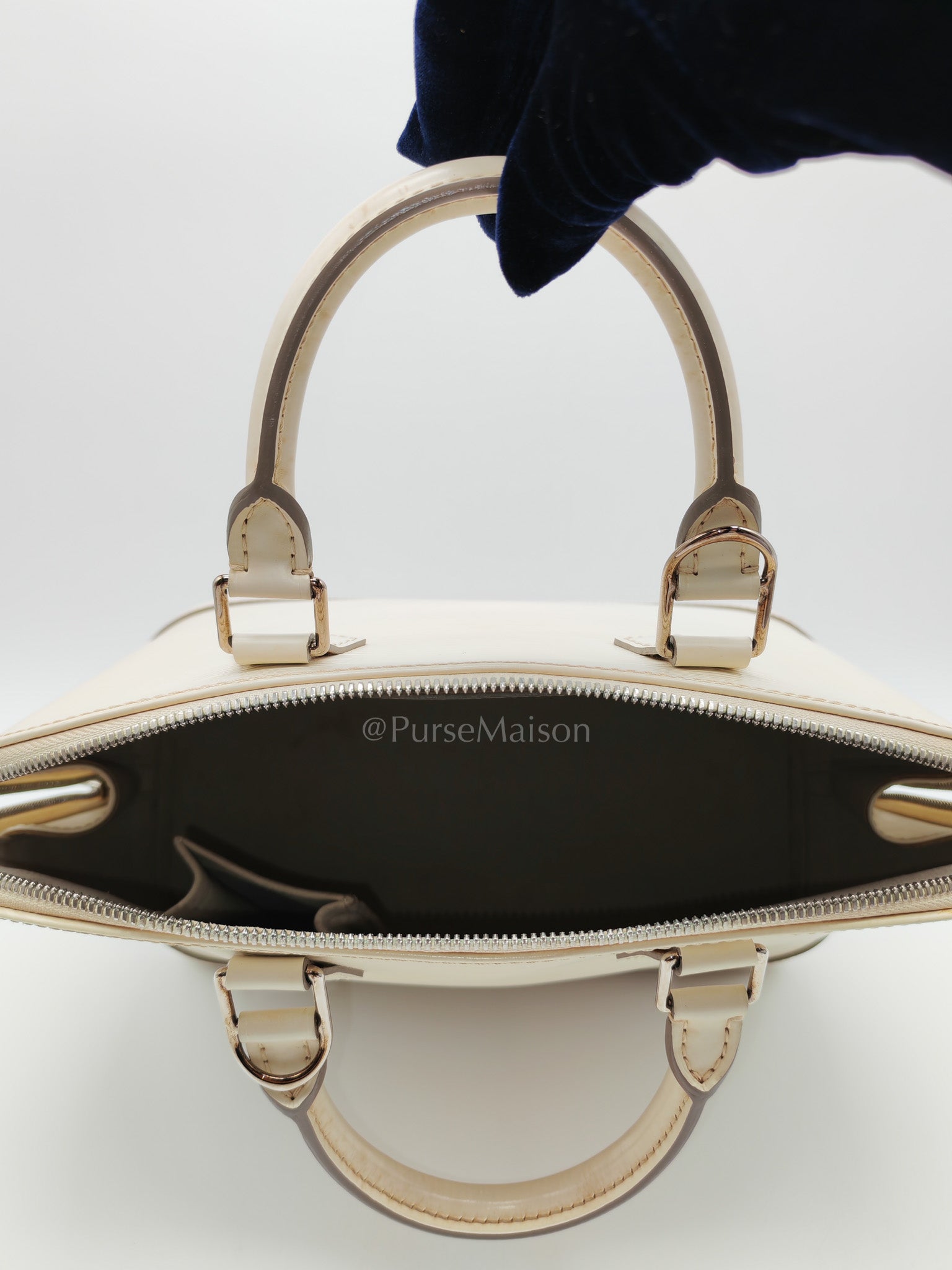Alma PM in Ivoire Epi Leather & Silver Hardware (Date Code: FL2047)