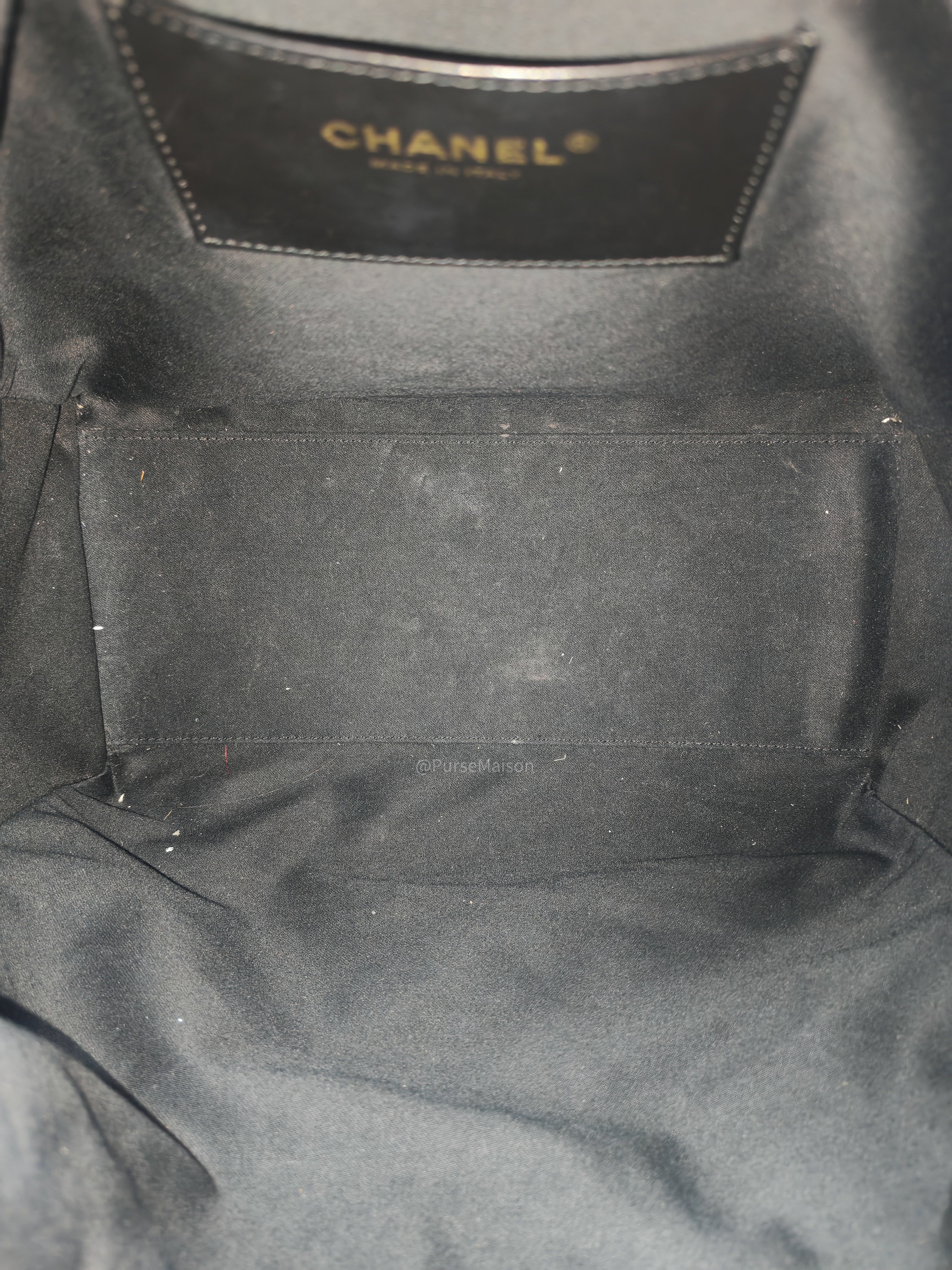 Chanel 25 Hobo Bag Medium in Black Caviar Leather Aged Gold Hardware (Microchip)