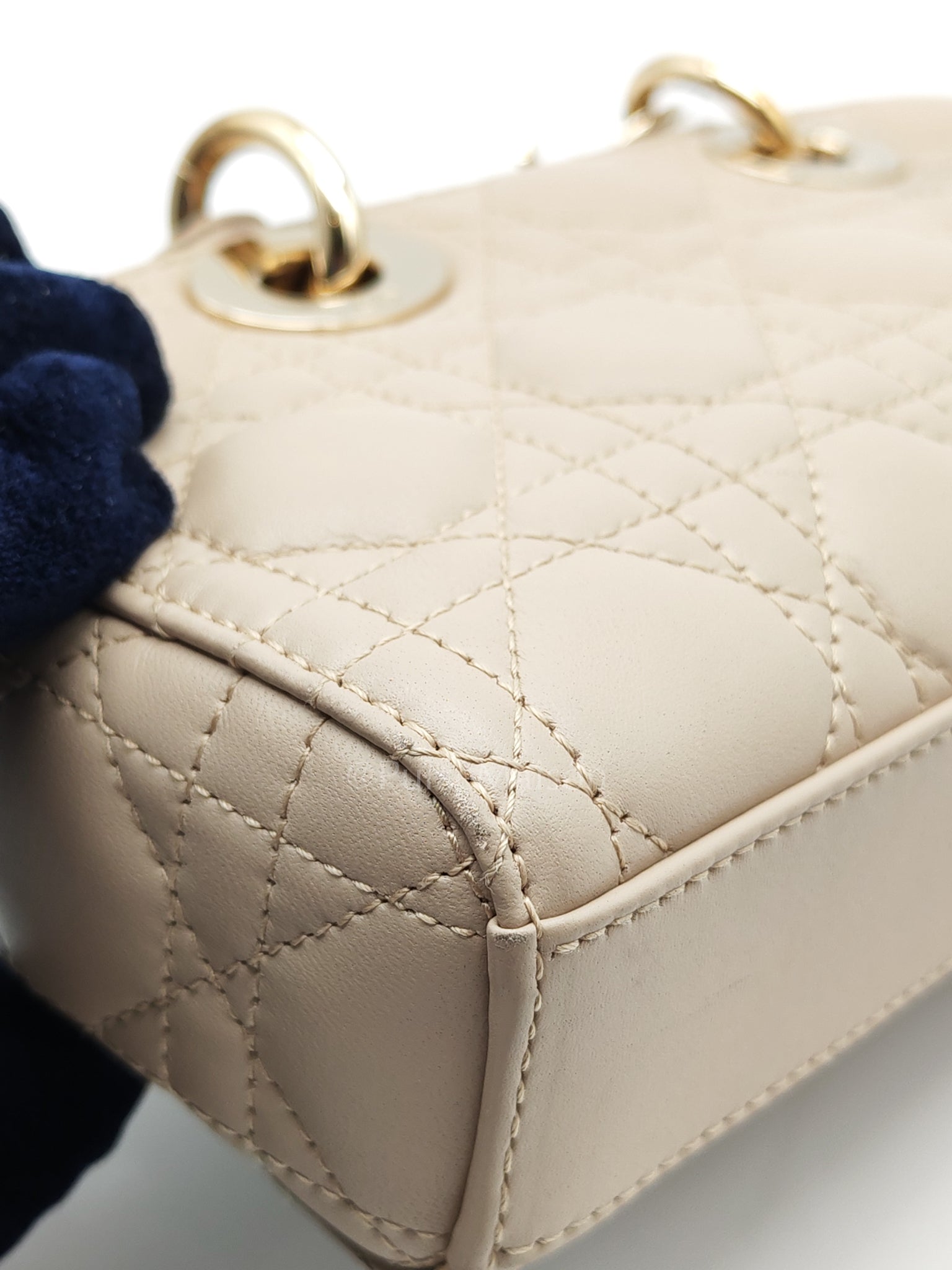 Lady D-Joy Small in Powder Beige Lambskin Leather Shoulder Bag | Purse Maison Luxury Bags Shop