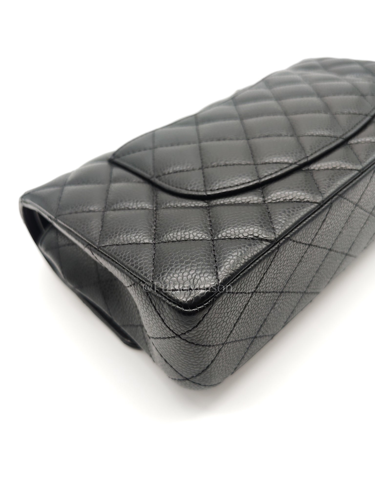 Classic Double Flap Medium in Black Caviar Leather and Gold Hardware (Microchip) | Purse Maison Luxury Bags Shop