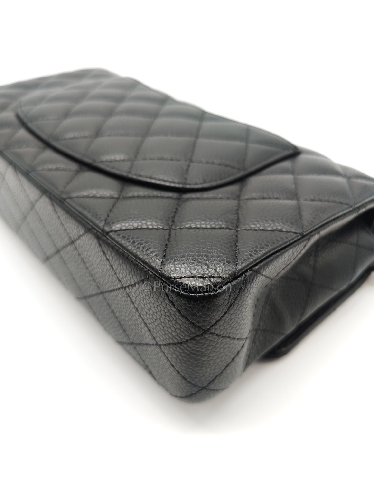 Classic Double Flap Medium in Black Caviar Leather and Gold Hardware (Microchip) | Purse Maison Luxury Bags Shop