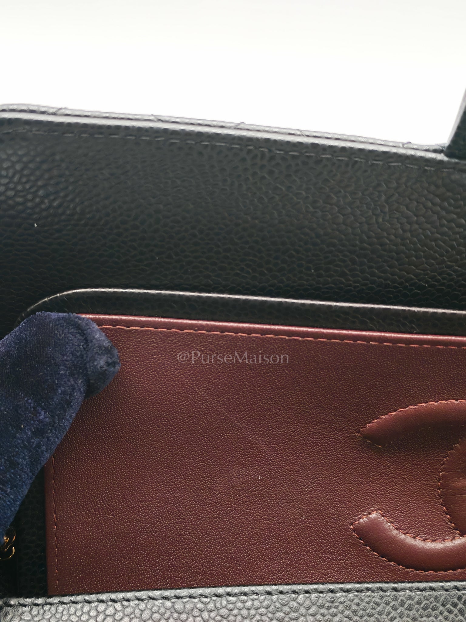 Classic Double Flap Medium in Black Caviar Leather and Gold Hardware (Microchip) | Purse Maison Luxury Bags Shop