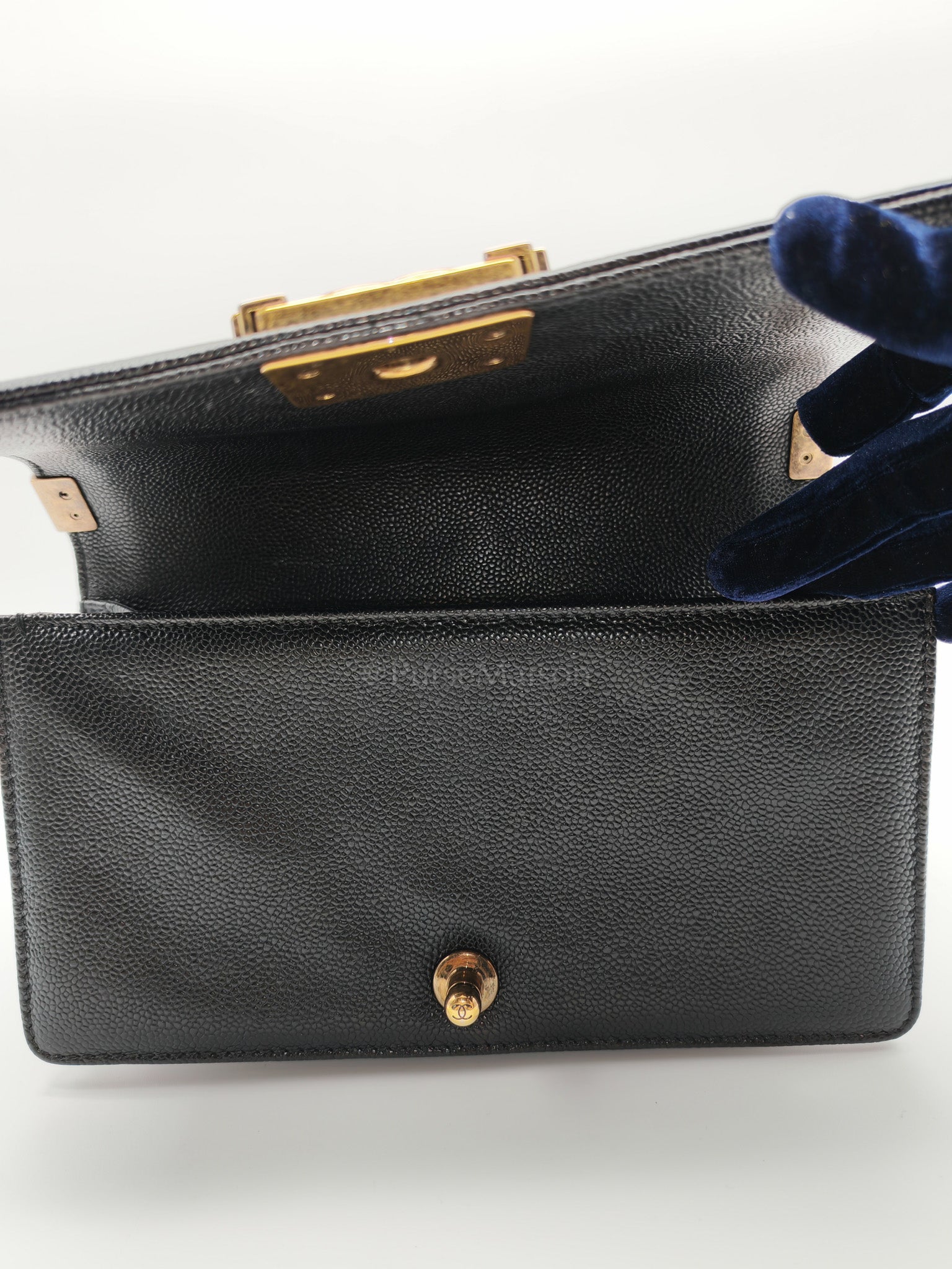 Le Boy Medium in Black Caviar Leather in Aged Gold Hardware (Series 20) | Purse Maison Luxury Bags Shop