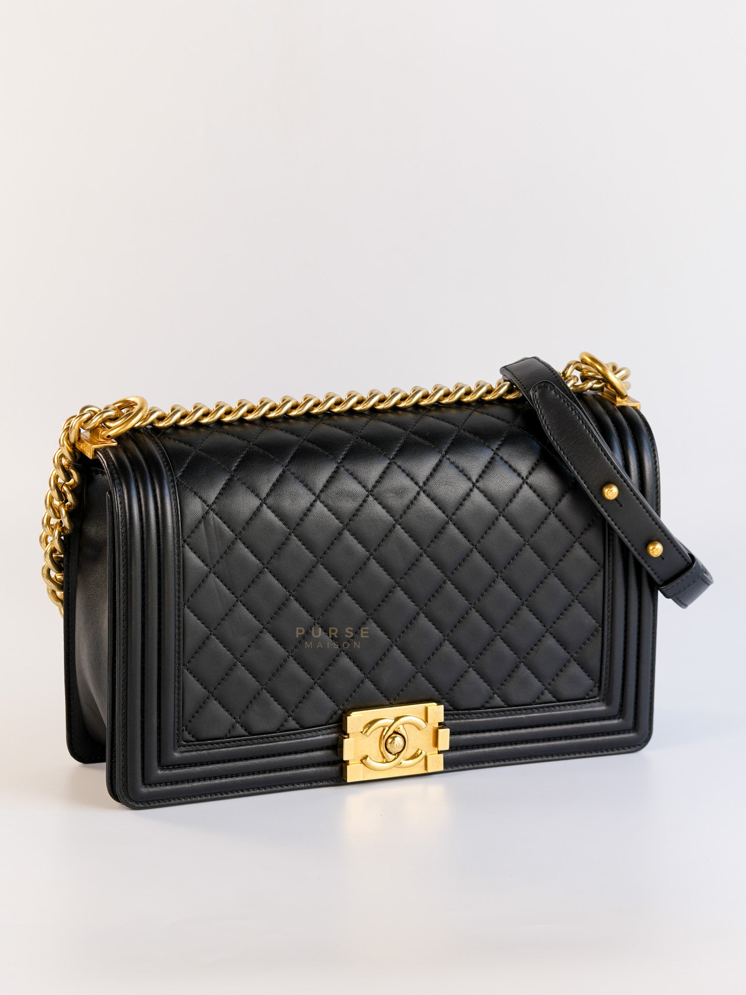 Le Boy New Medium In Black Lambskin Leather Aged Gold Hardware( Series 23) | Purse Maison Luxury Bags Shop