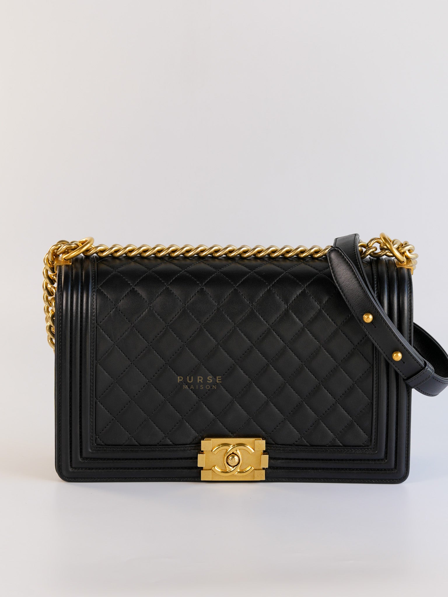 Le Boy New Medium In Black Lambskin Leather Aged Gold Hardware( Series 23) | Purse Maison Luxury Bags Shop