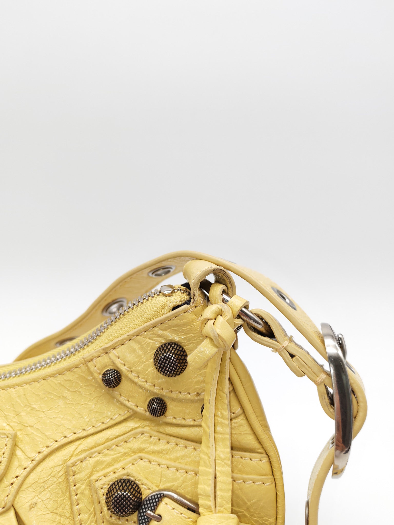 Le Cagole Butter Yellow Shoulder Bag | Purse Maison Luxury Bags Shop