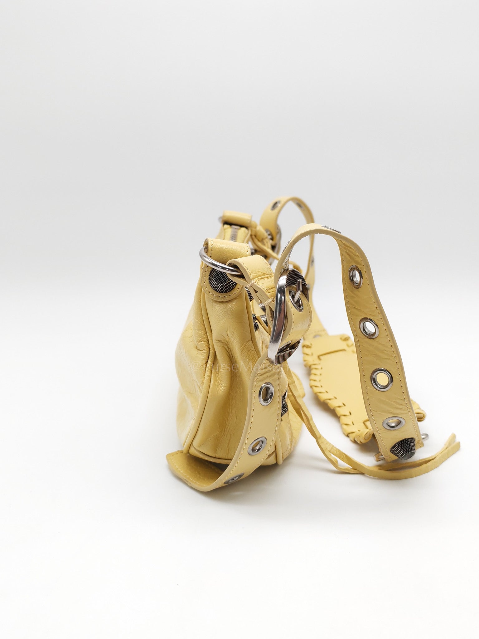 Le Cagole Butter Yellow Shoulder Bag | Purse Maison Luxury Bags Shop