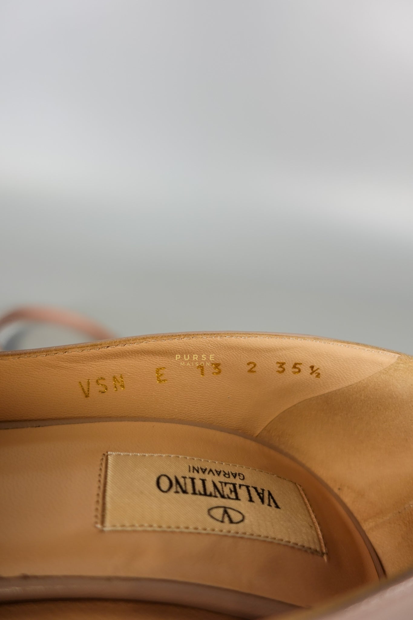 Leather Pumps with Rockstud Strap (Size 35.5EU 22.5cm) | Purse Maison Luxury Bags Shop