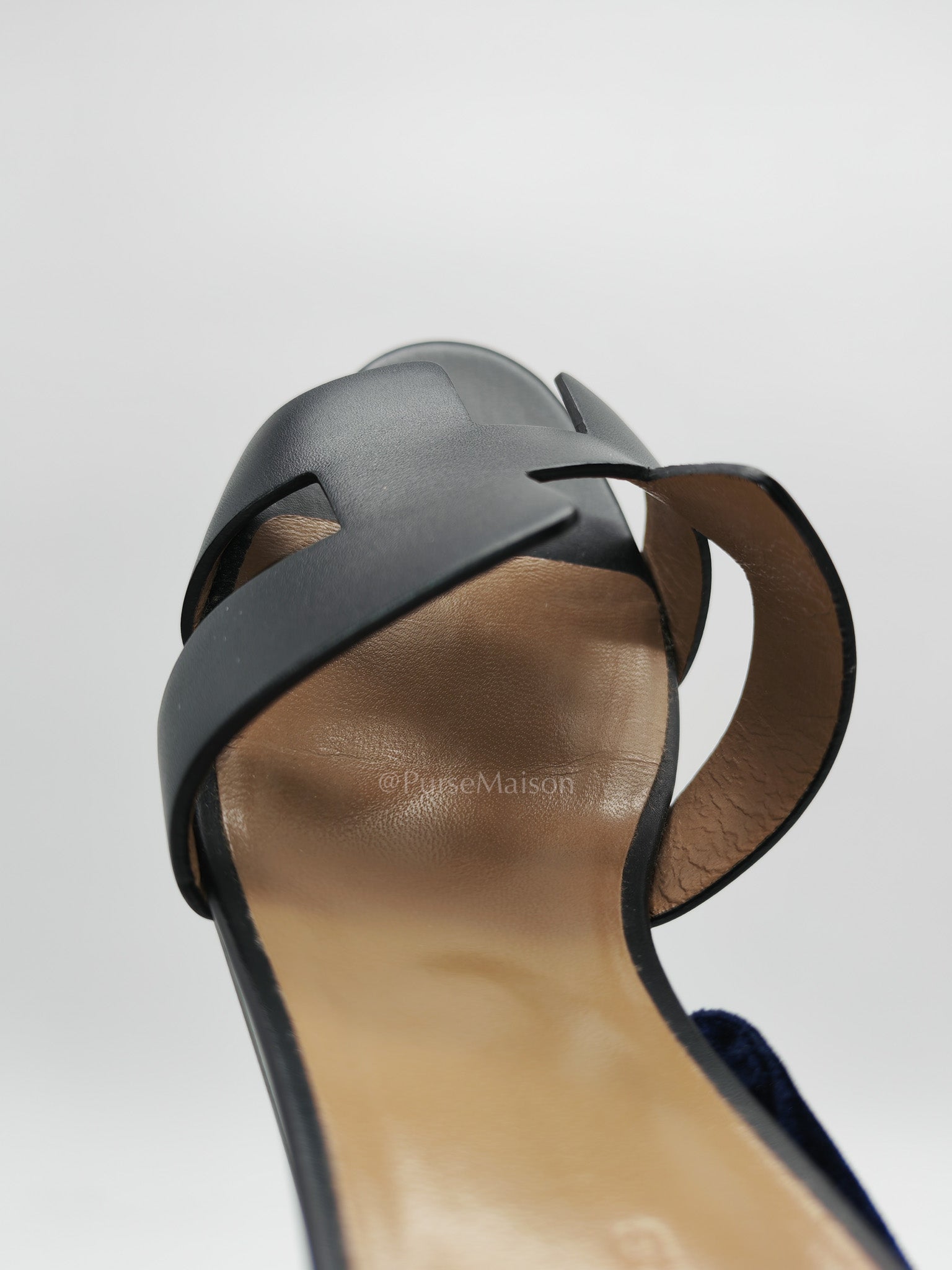 Legend in Black Swift Leather Sandals Size 37EU (24cm) | Purse Maison Luxury Bags Shop