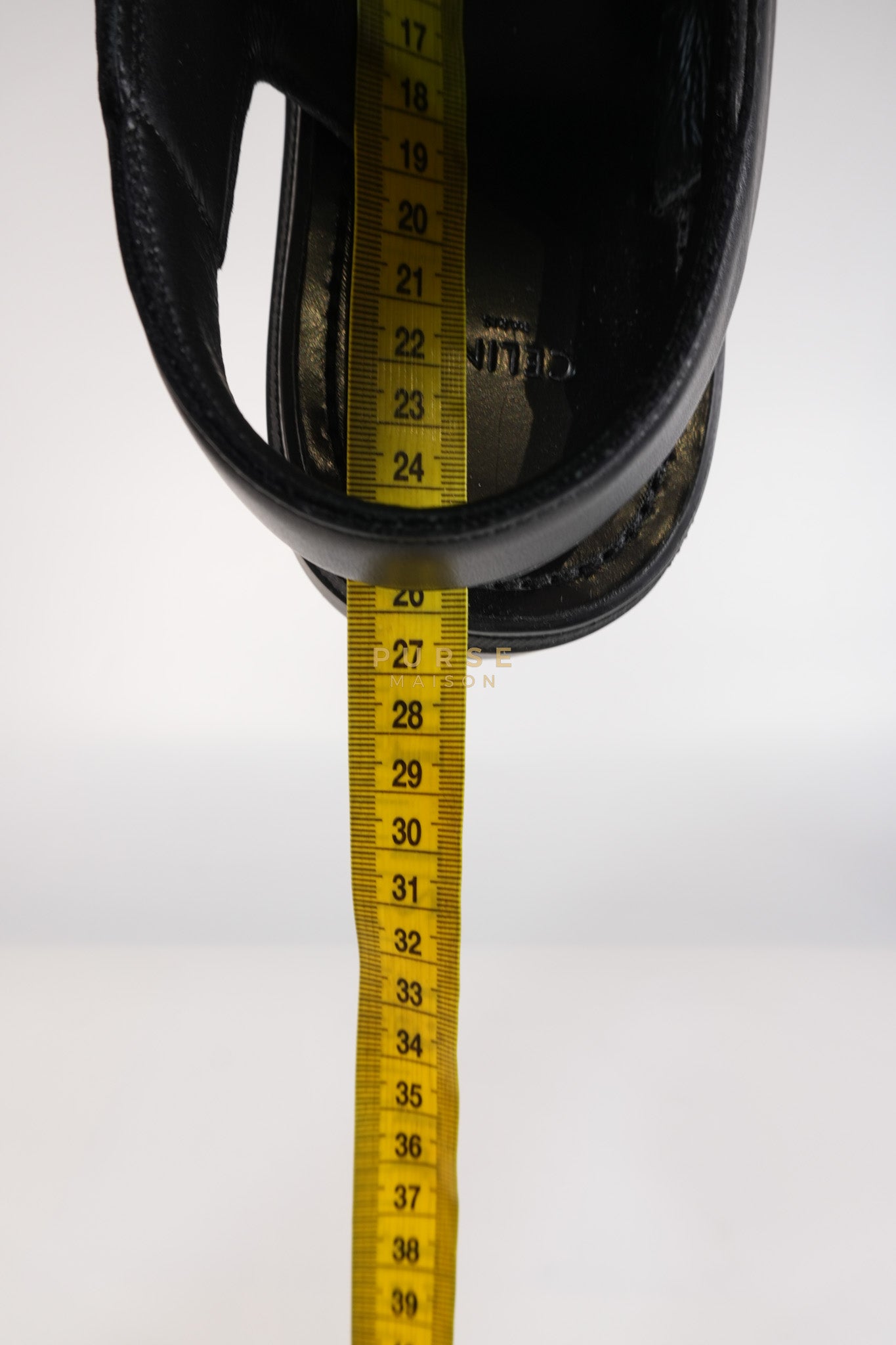 Leo Scratch Sandals in Black Size 39 EU (25cm) | Purse Maison Luxury Bags Shop