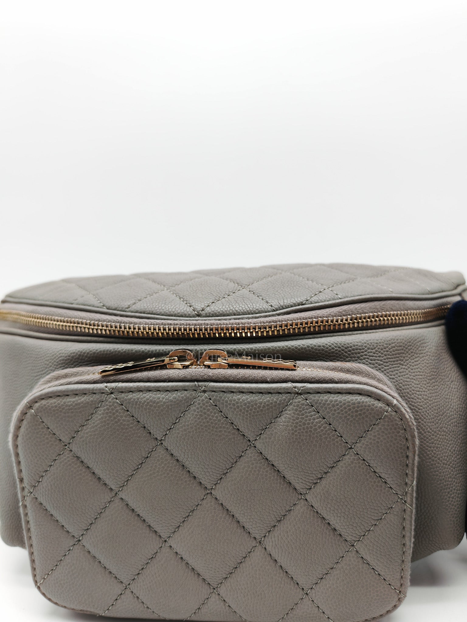 Bussiness Affinity Waist Bag in Gray Caviar Leather and Light Gold Hardware Series 27